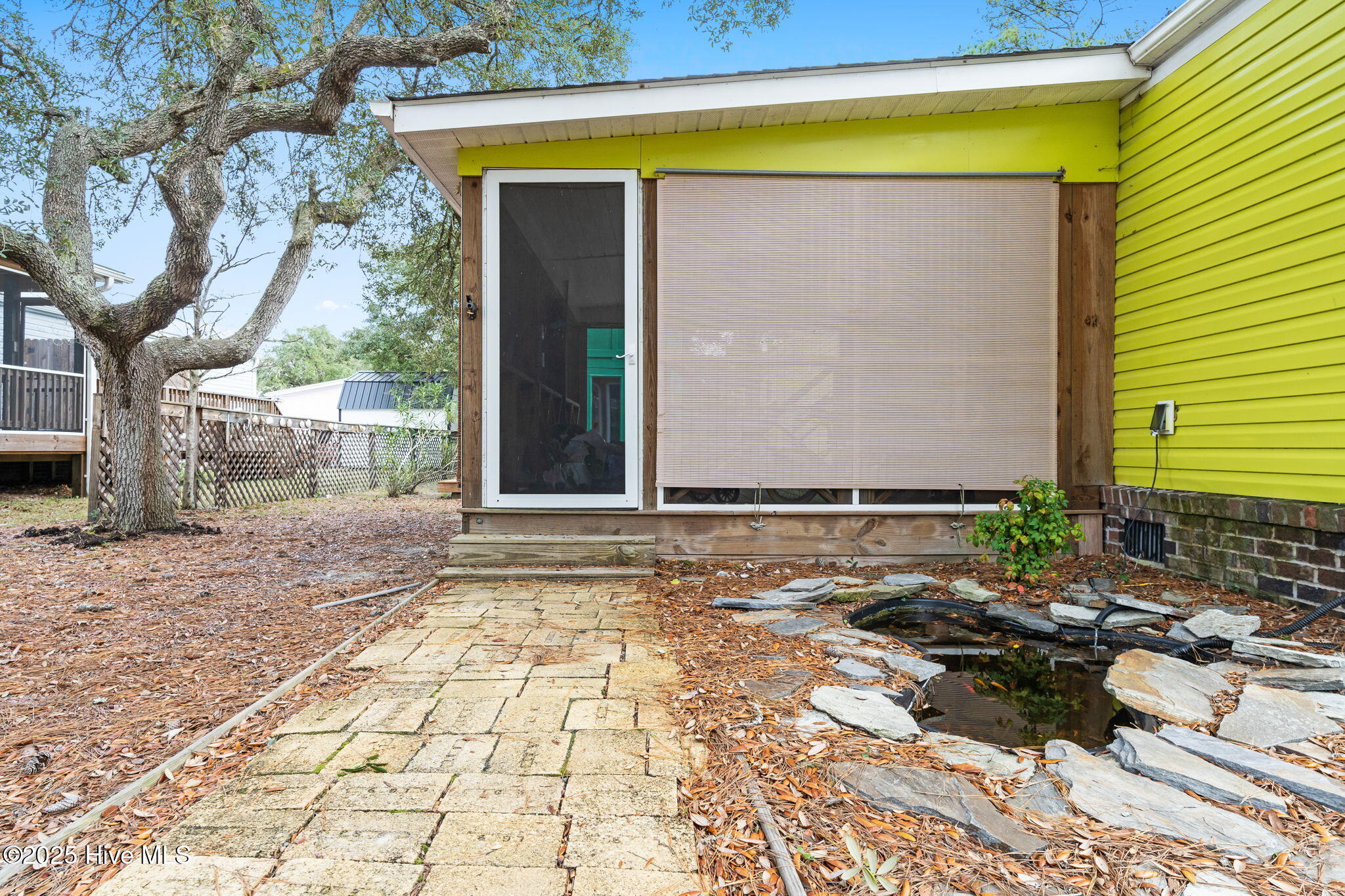 100544596 | Photo 36