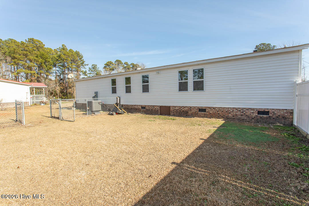 100549919 | Photo 34