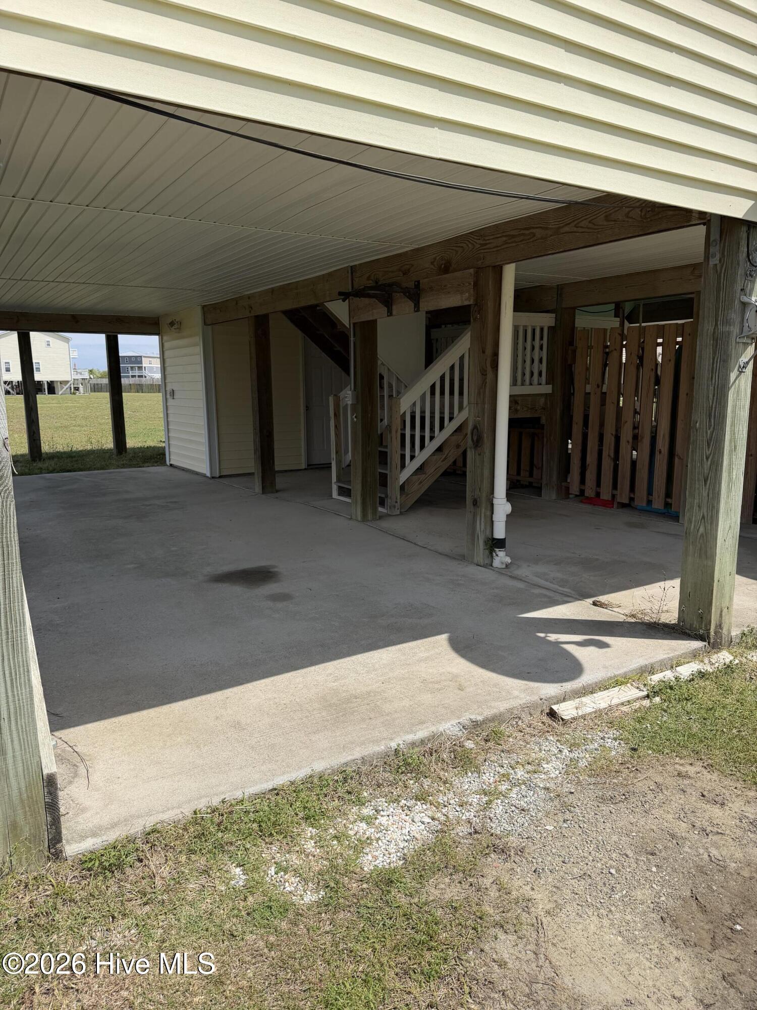 100566043 | Photo 20