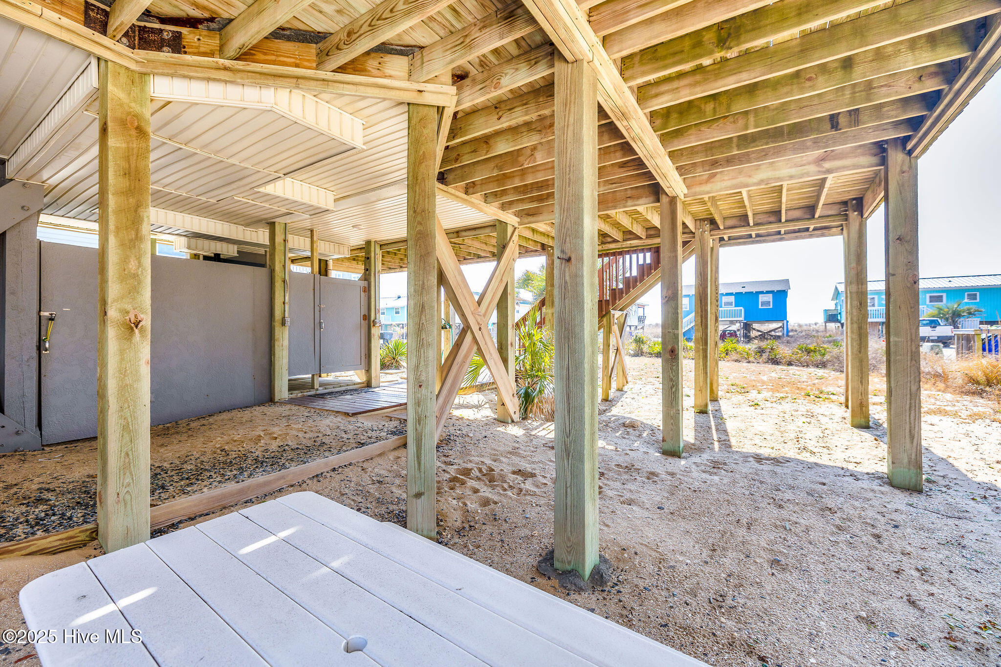 100529088 | Photo 59