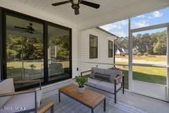 100569635 | Photo 27