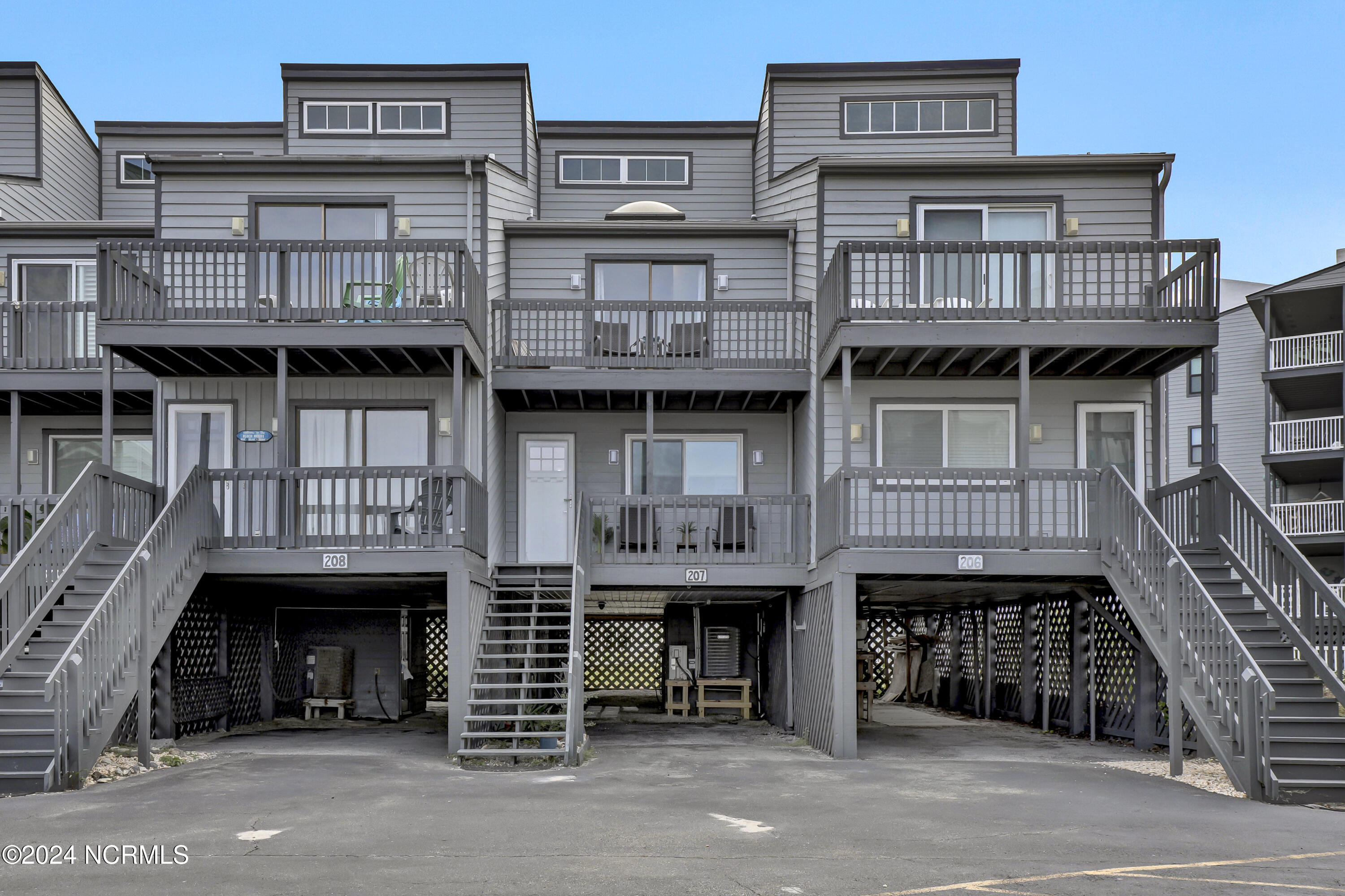 Homes for sale in North Topsail Beach, NC | 1928 New River Inlet Rd #207, North Topsail Beach, NC 28460 | MLS# 100473686
