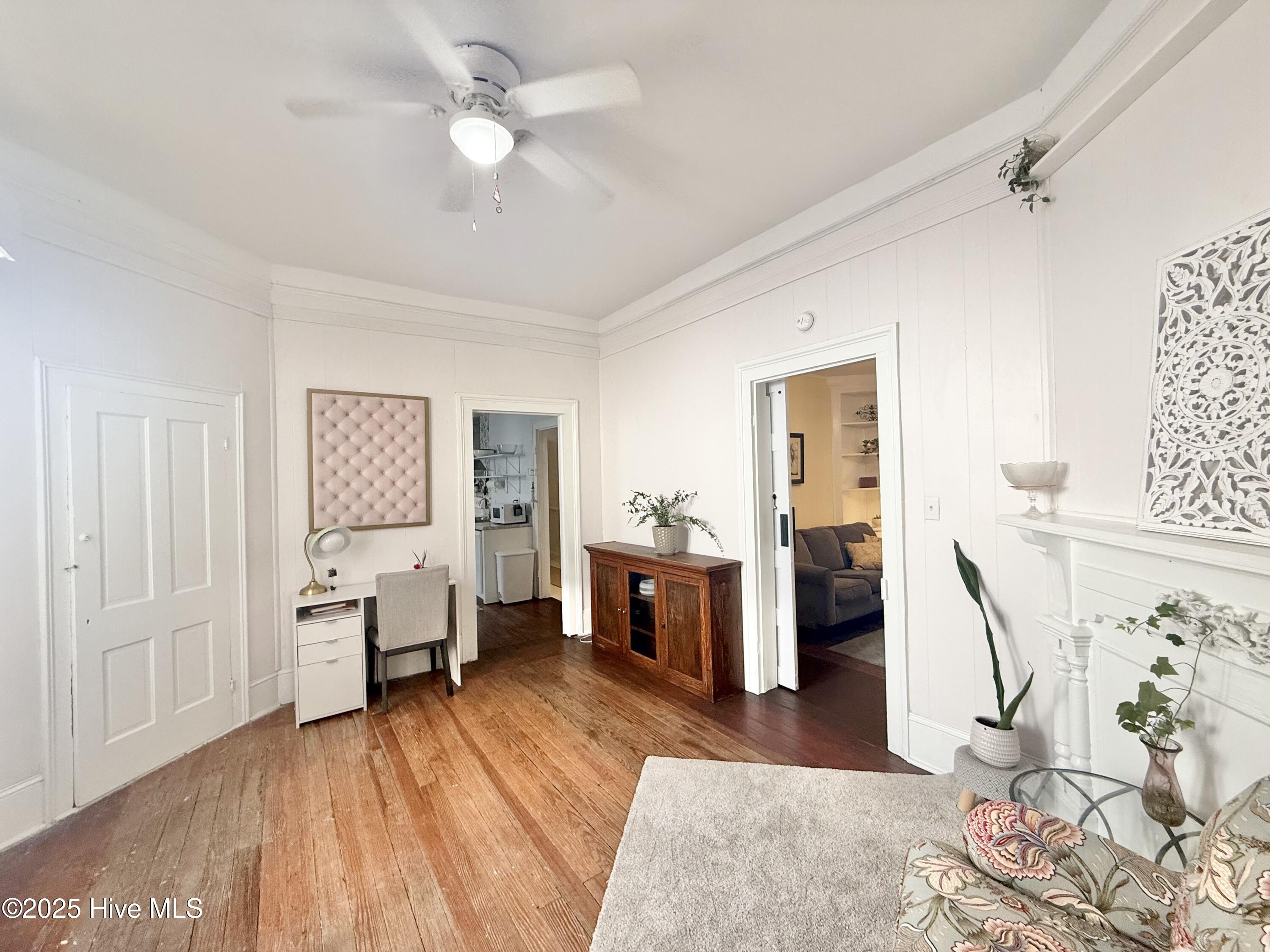 100544093 | Photo 13