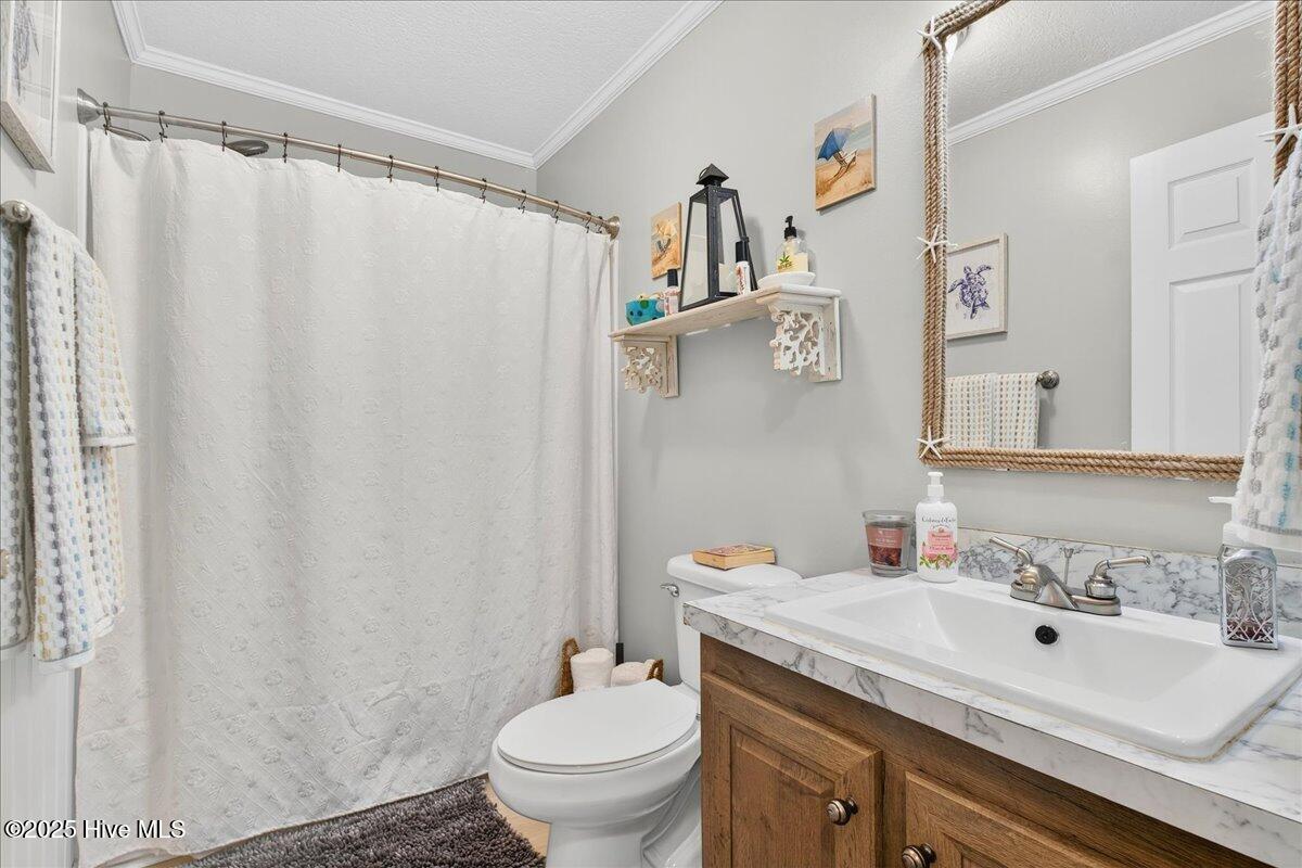 100540840 | Photo 26