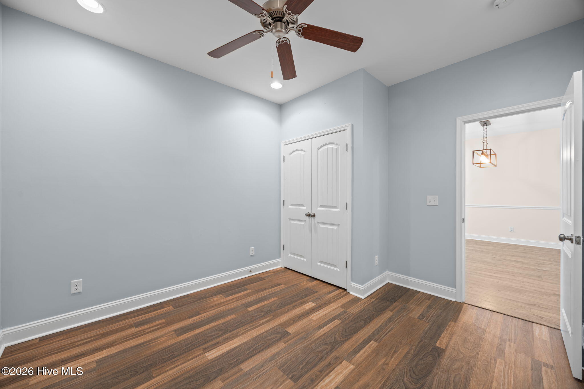 100556158 | Photo 36