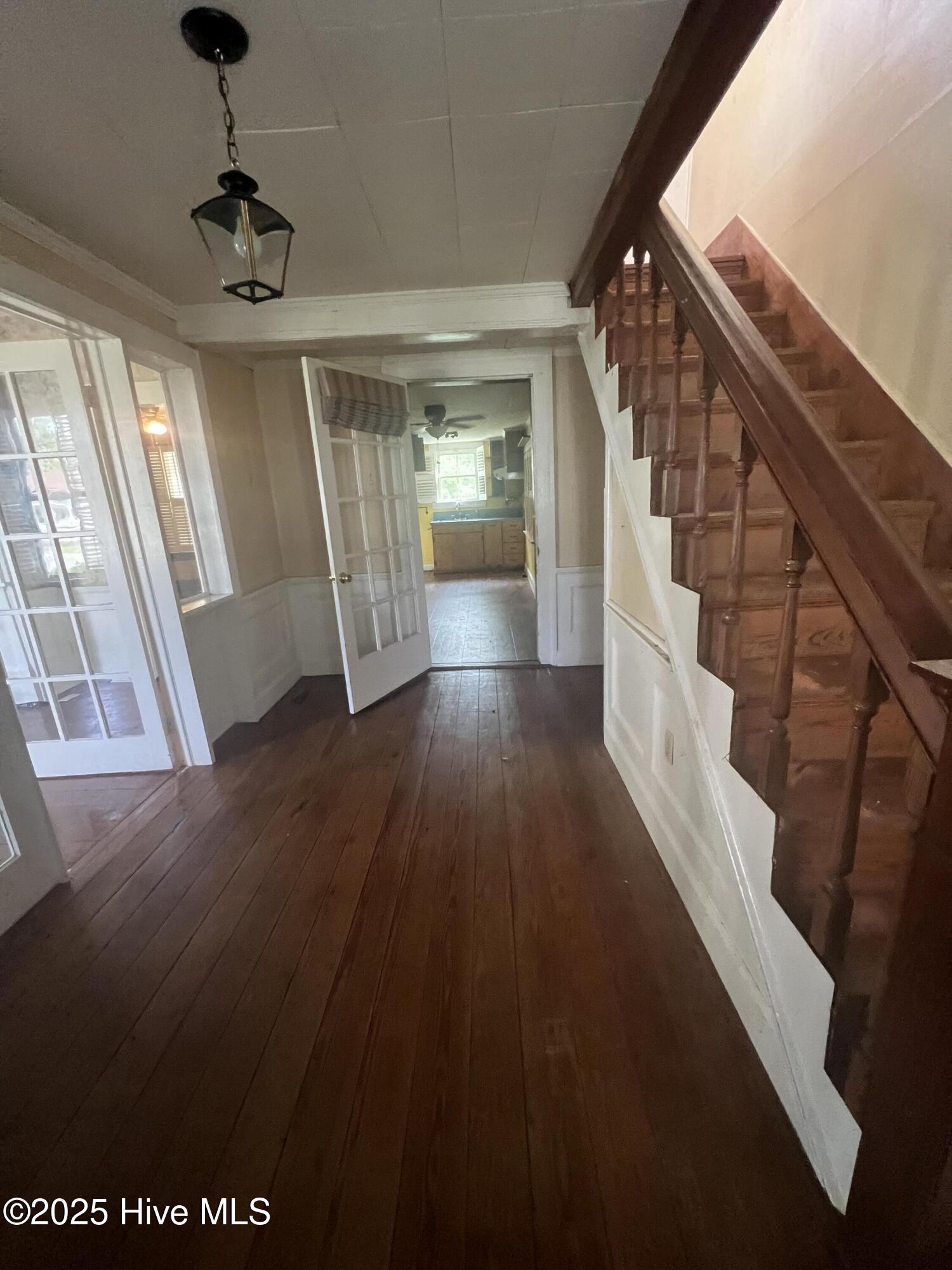 105 S Front Street