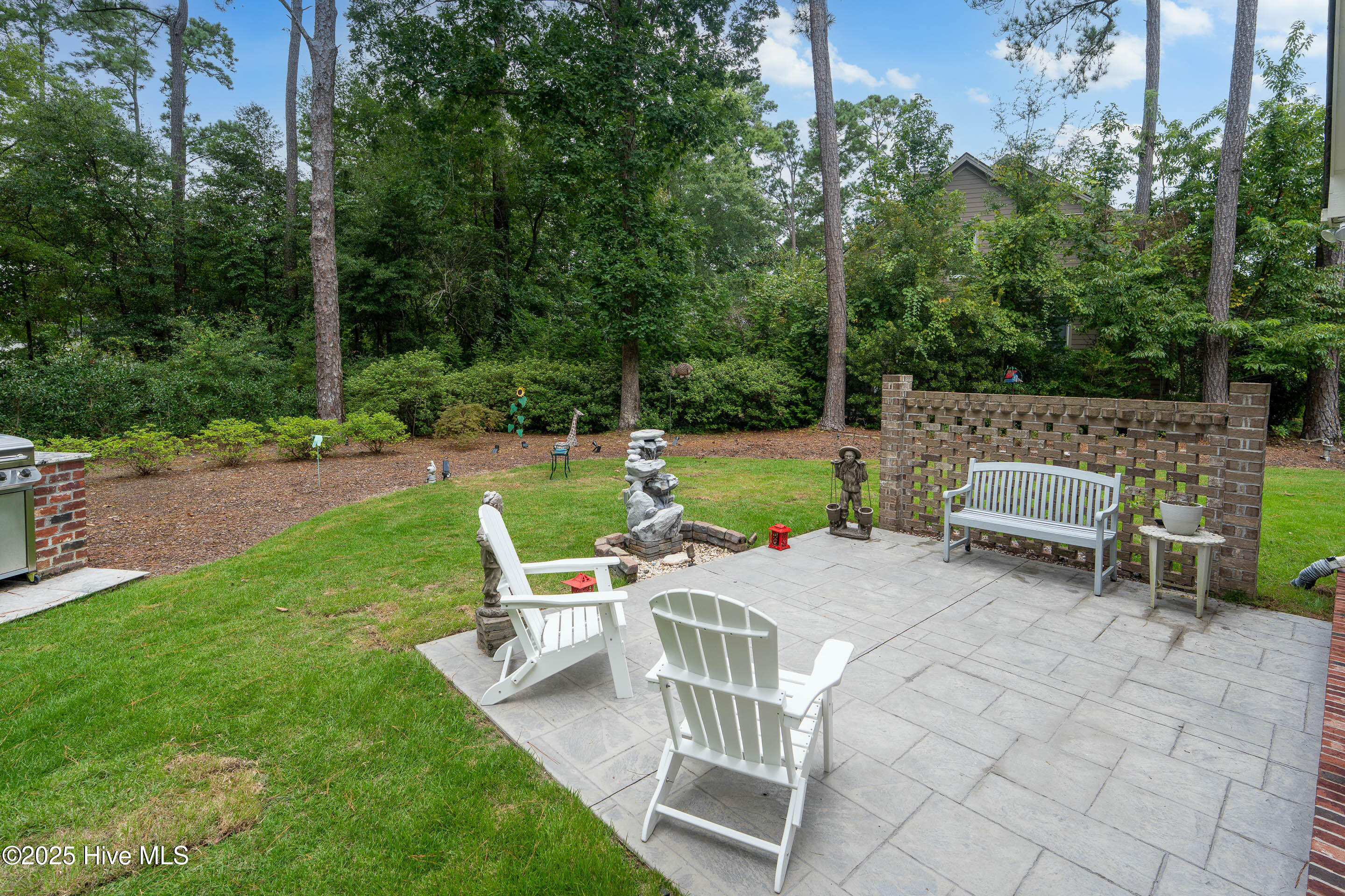 100549058 | Photo 49