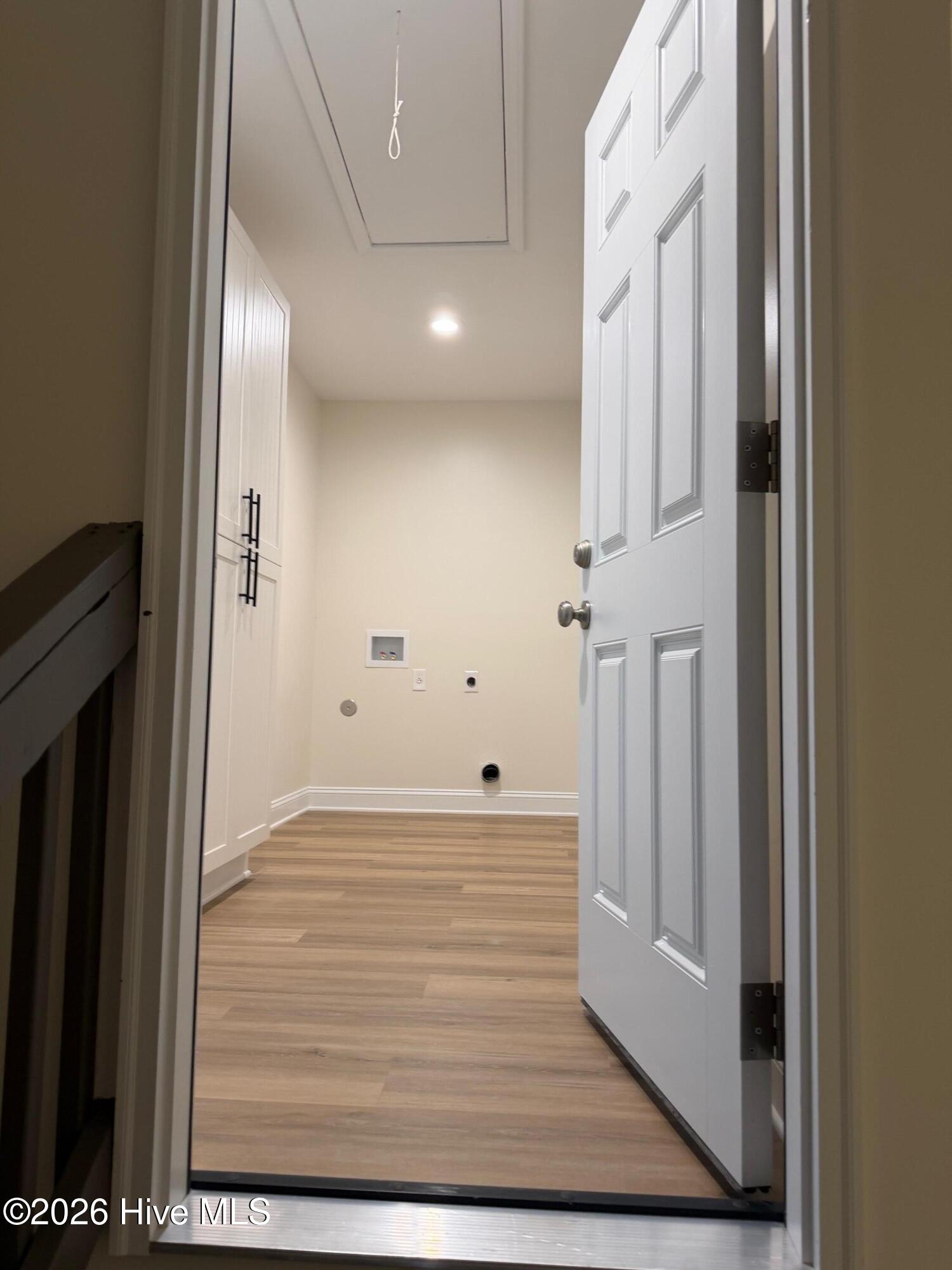 100568177 | Photo 21