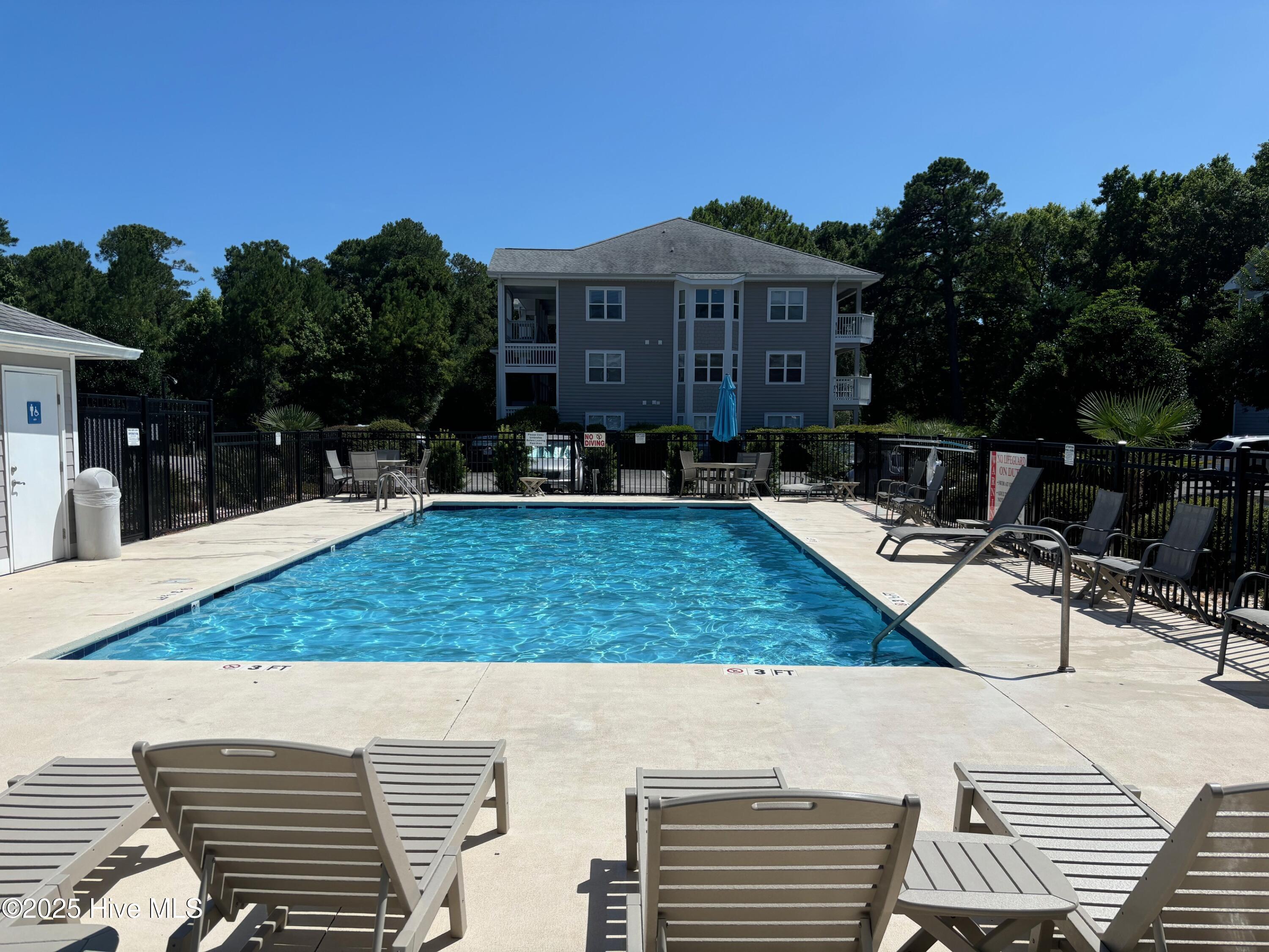 100542015 | Photo 22