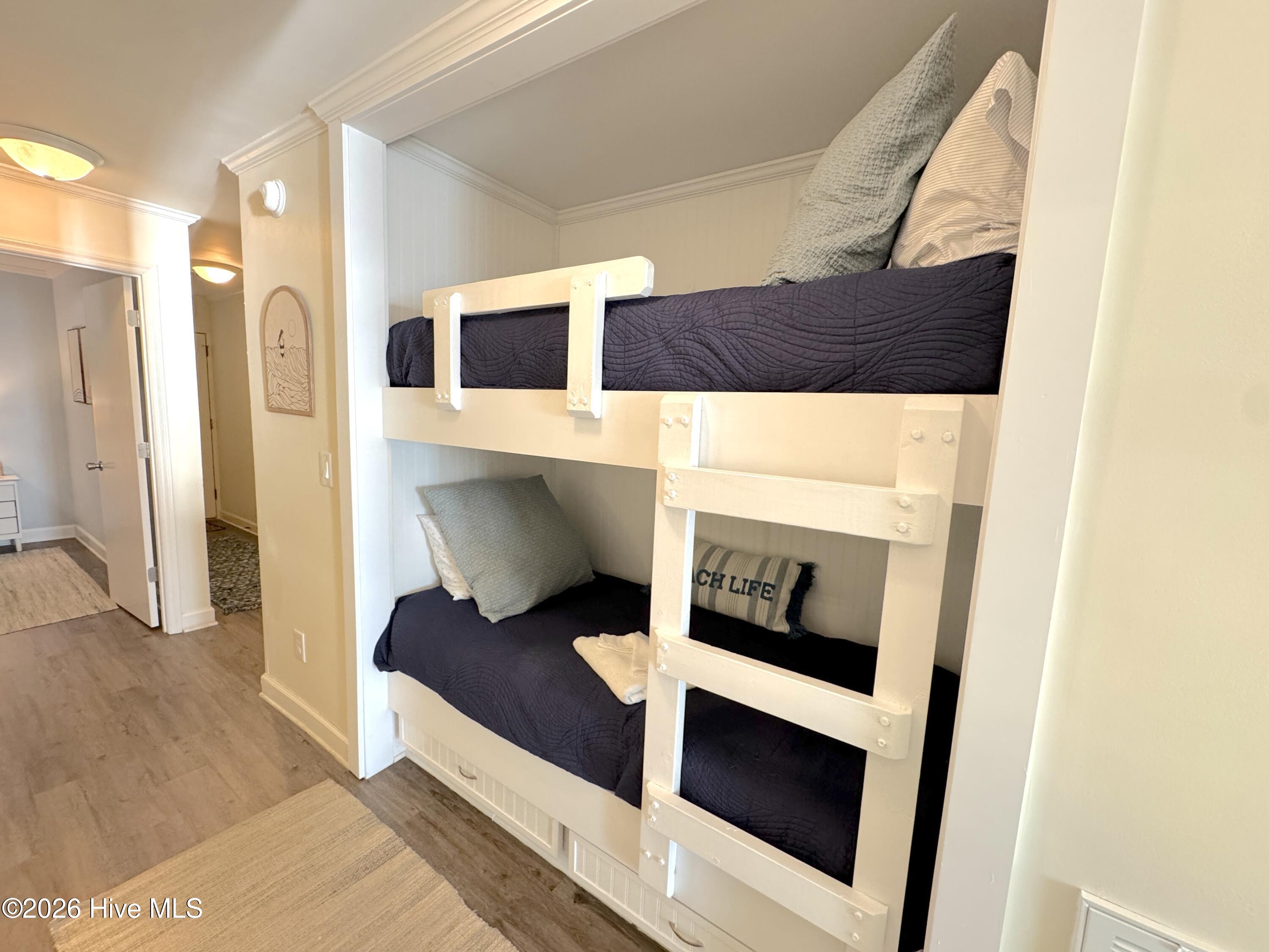 100550849 | Photo 11