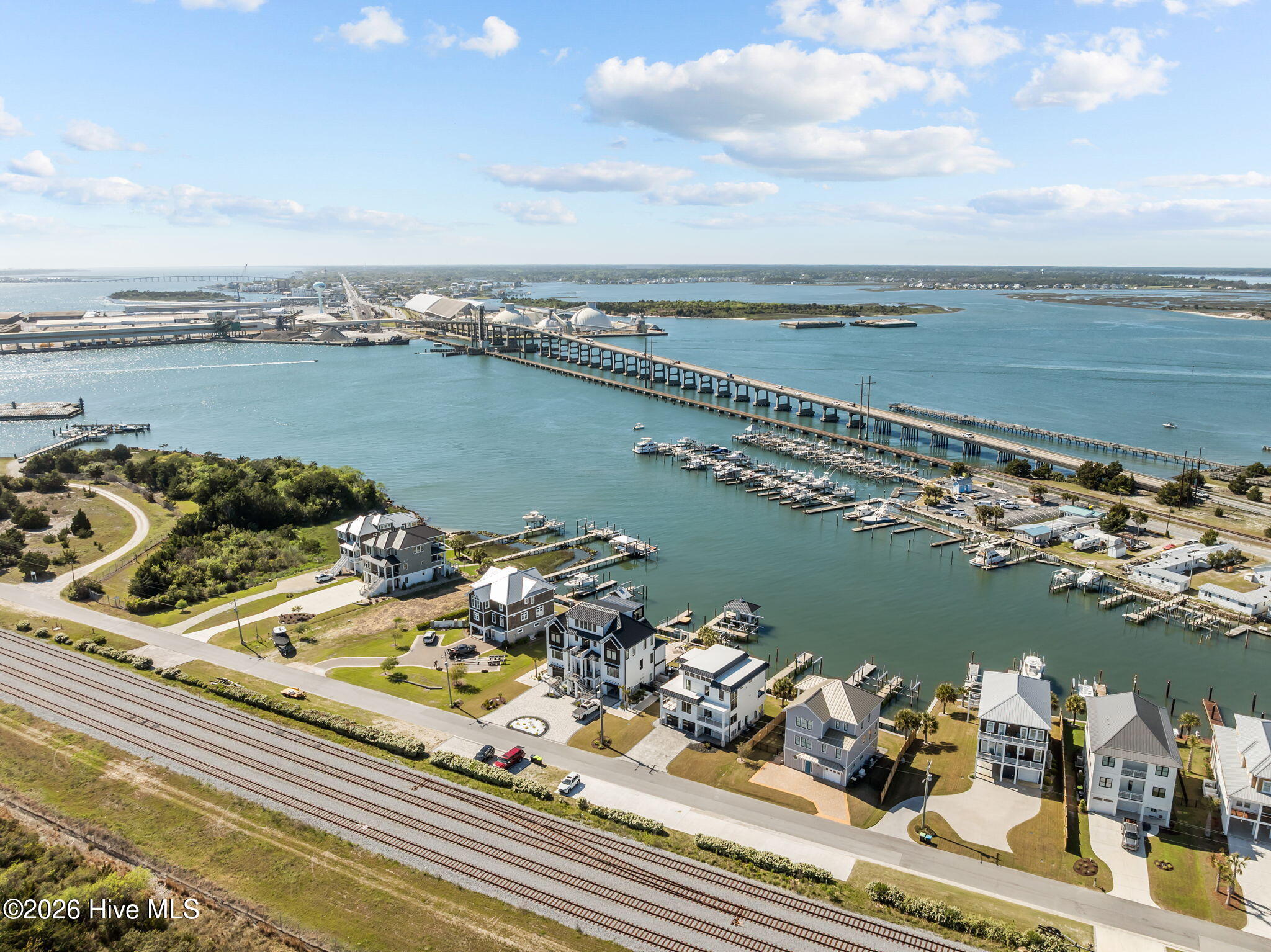 208 Radio Island Road, Morehead City, NC, 28557