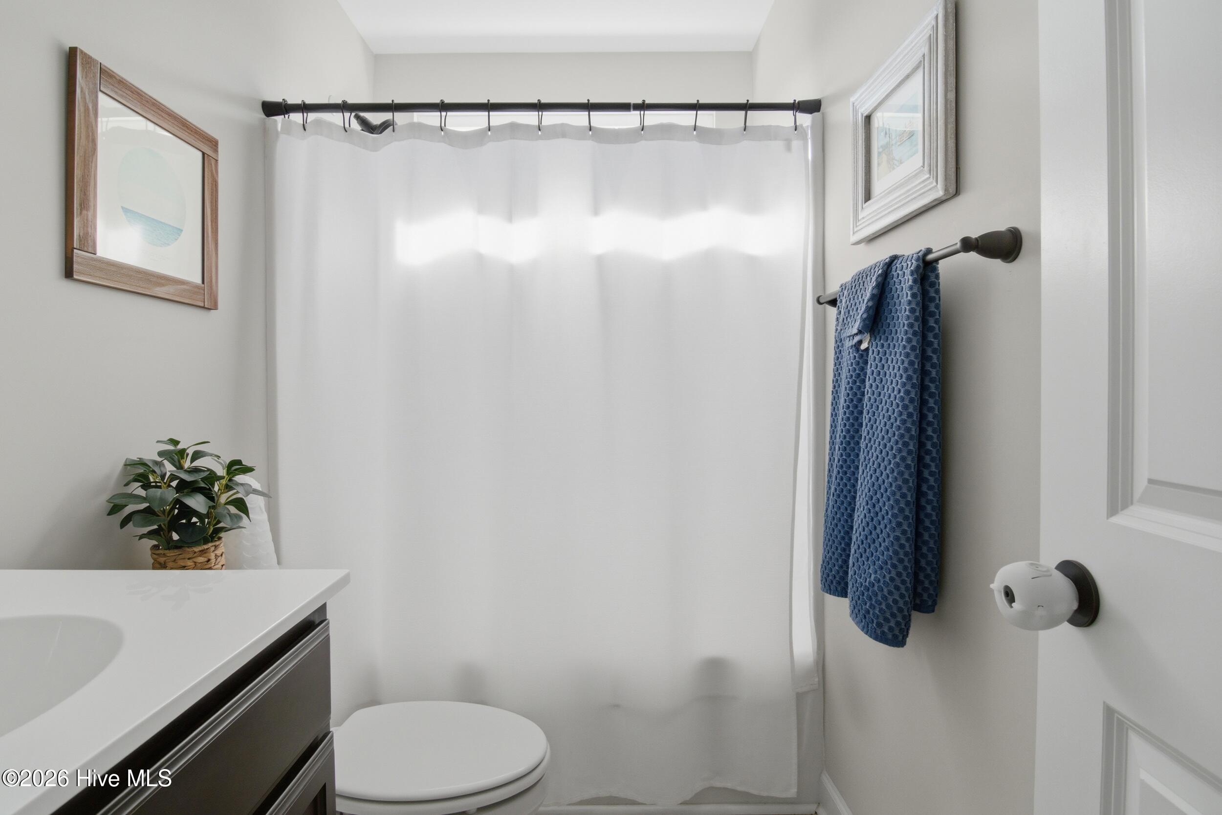 100553402 | Photo 27