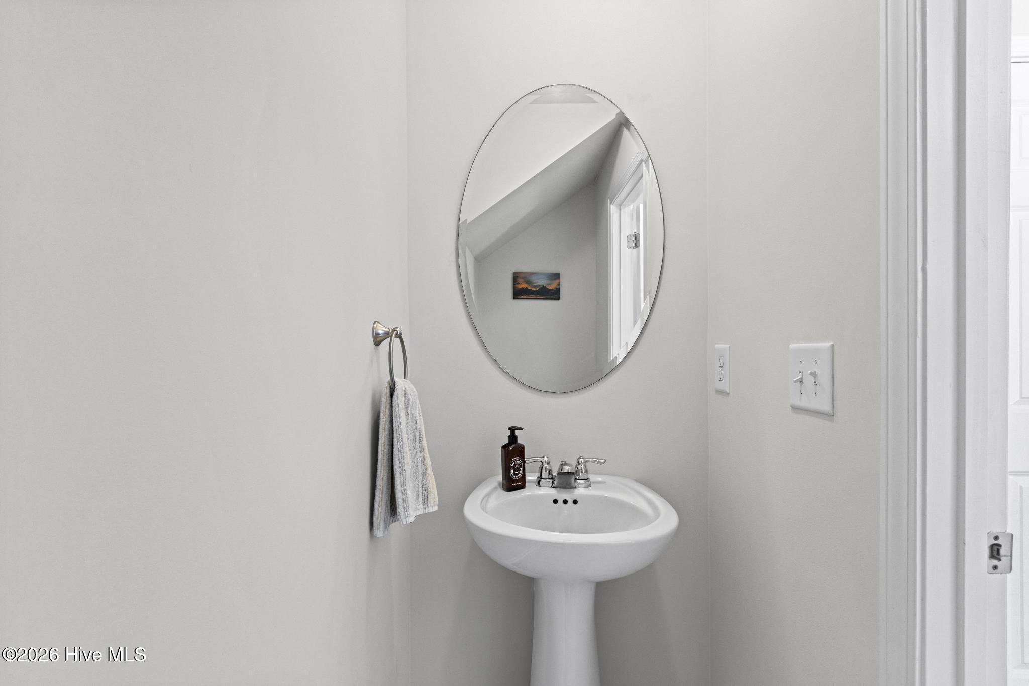 100565609 | Photo 11