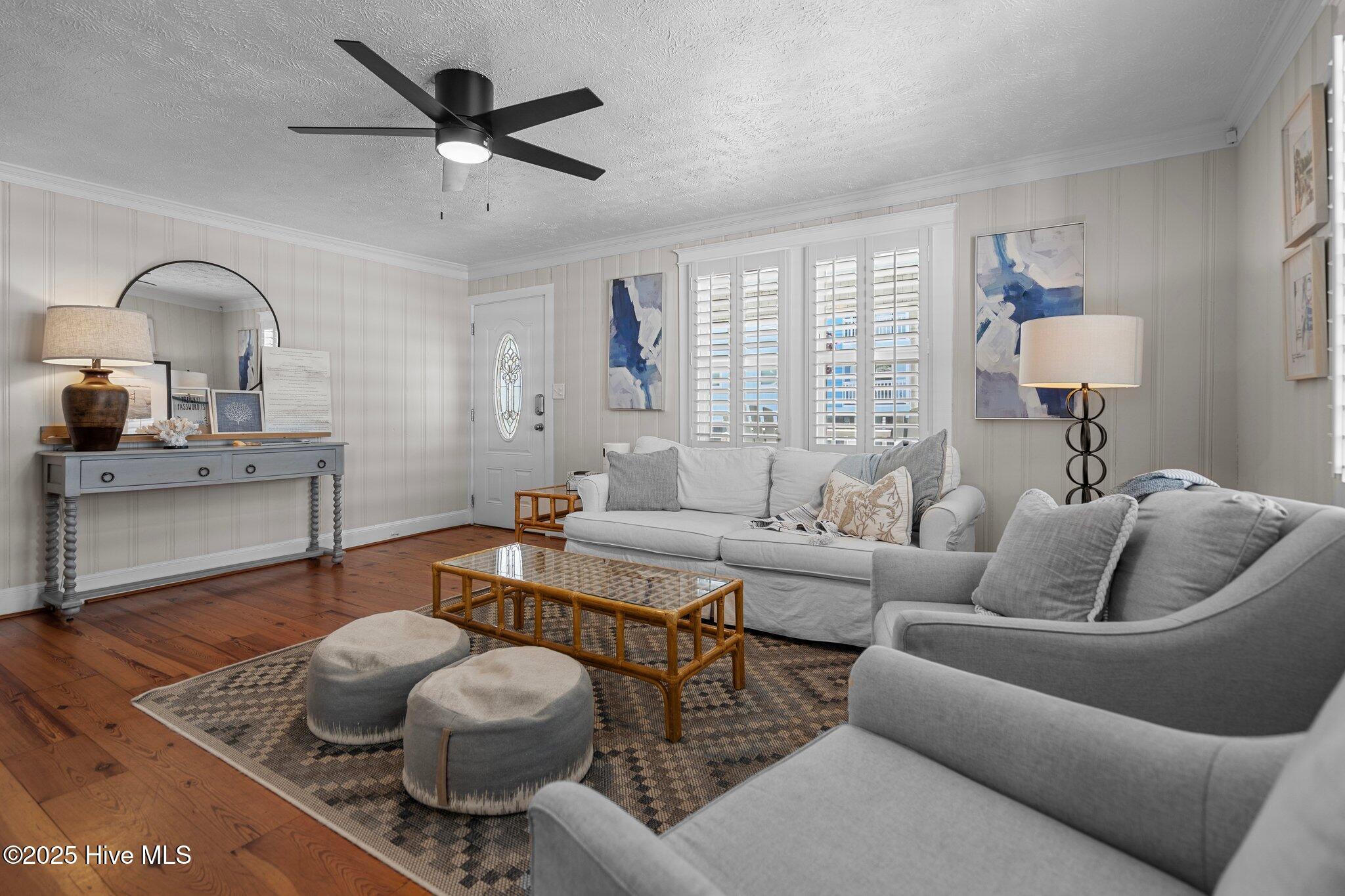 100532110 | Photo 20