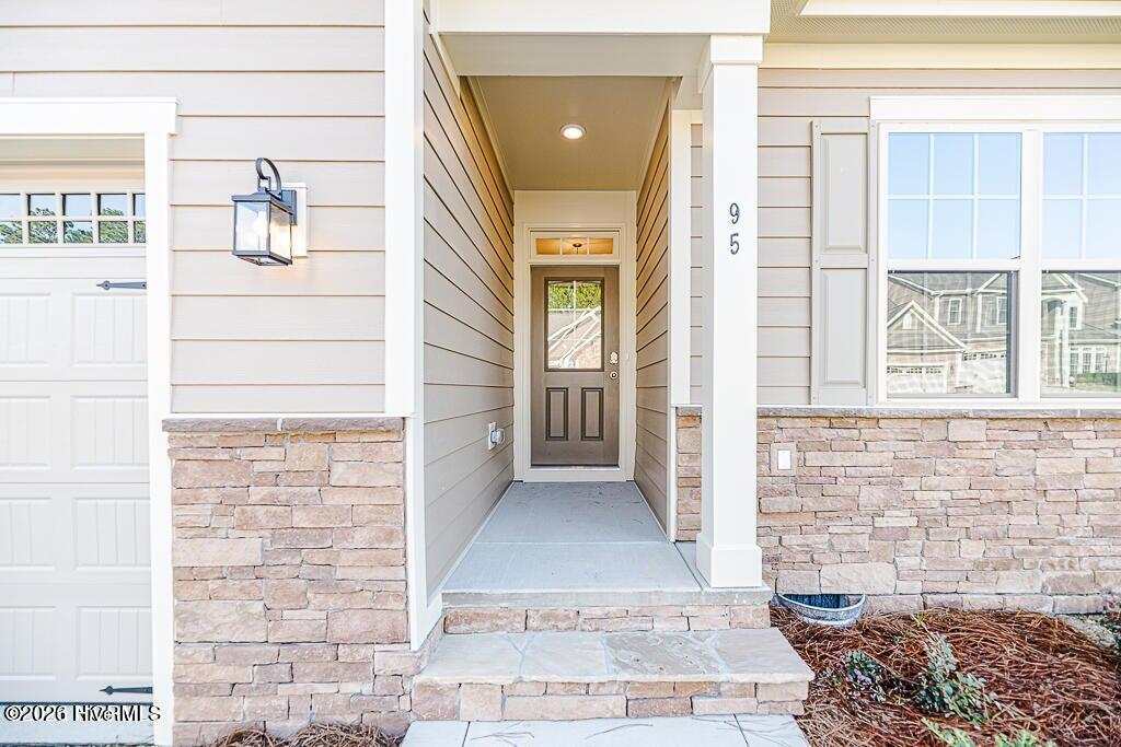 100602139 | Photo 2