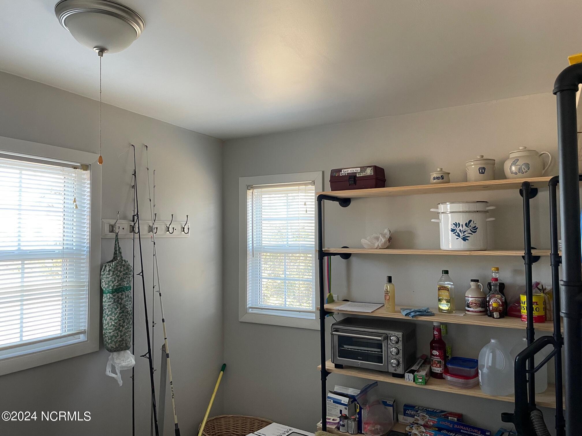 2524 Cedar Island Road,Cedar Island
