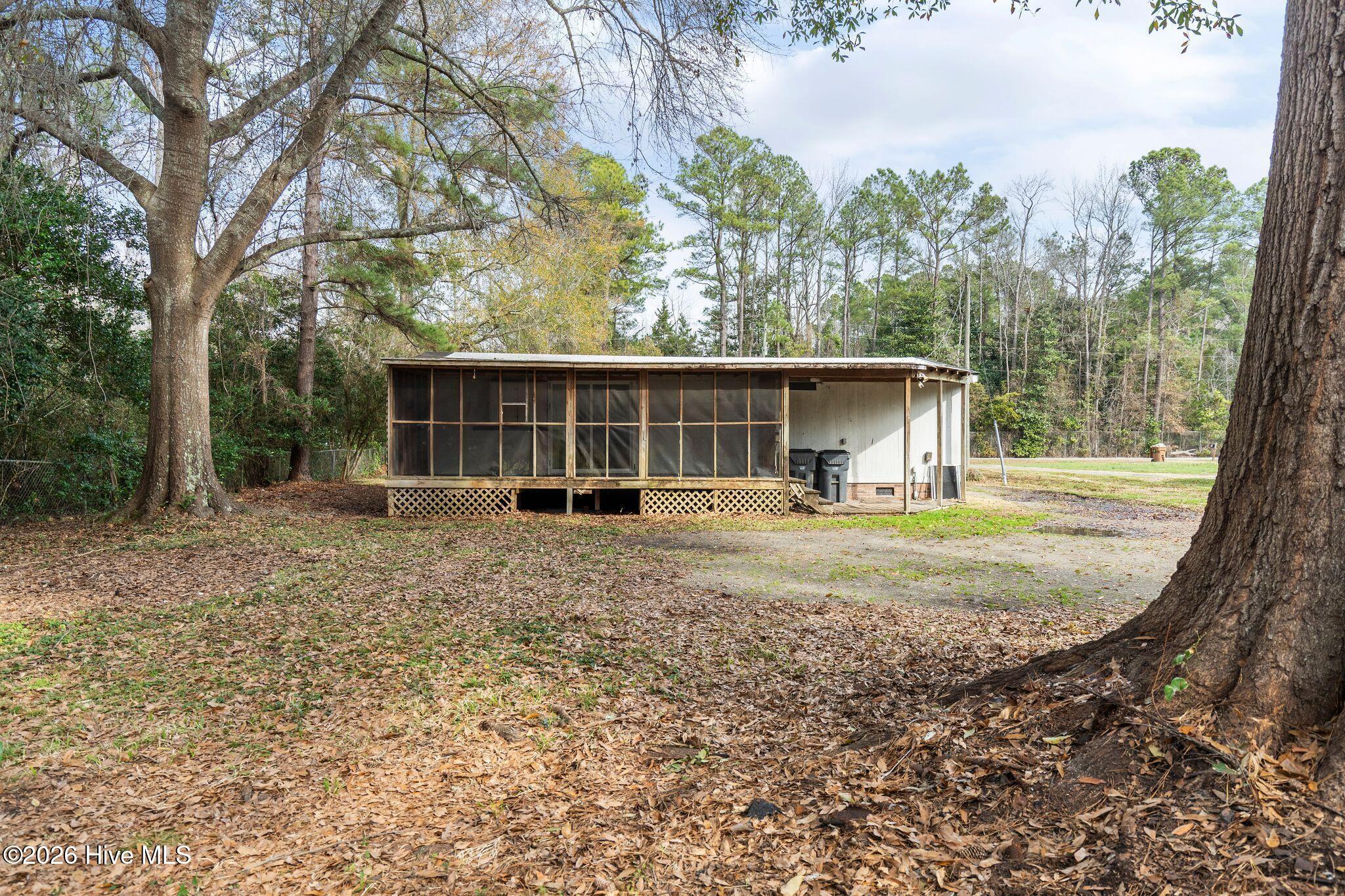 100555991 | Photo 36