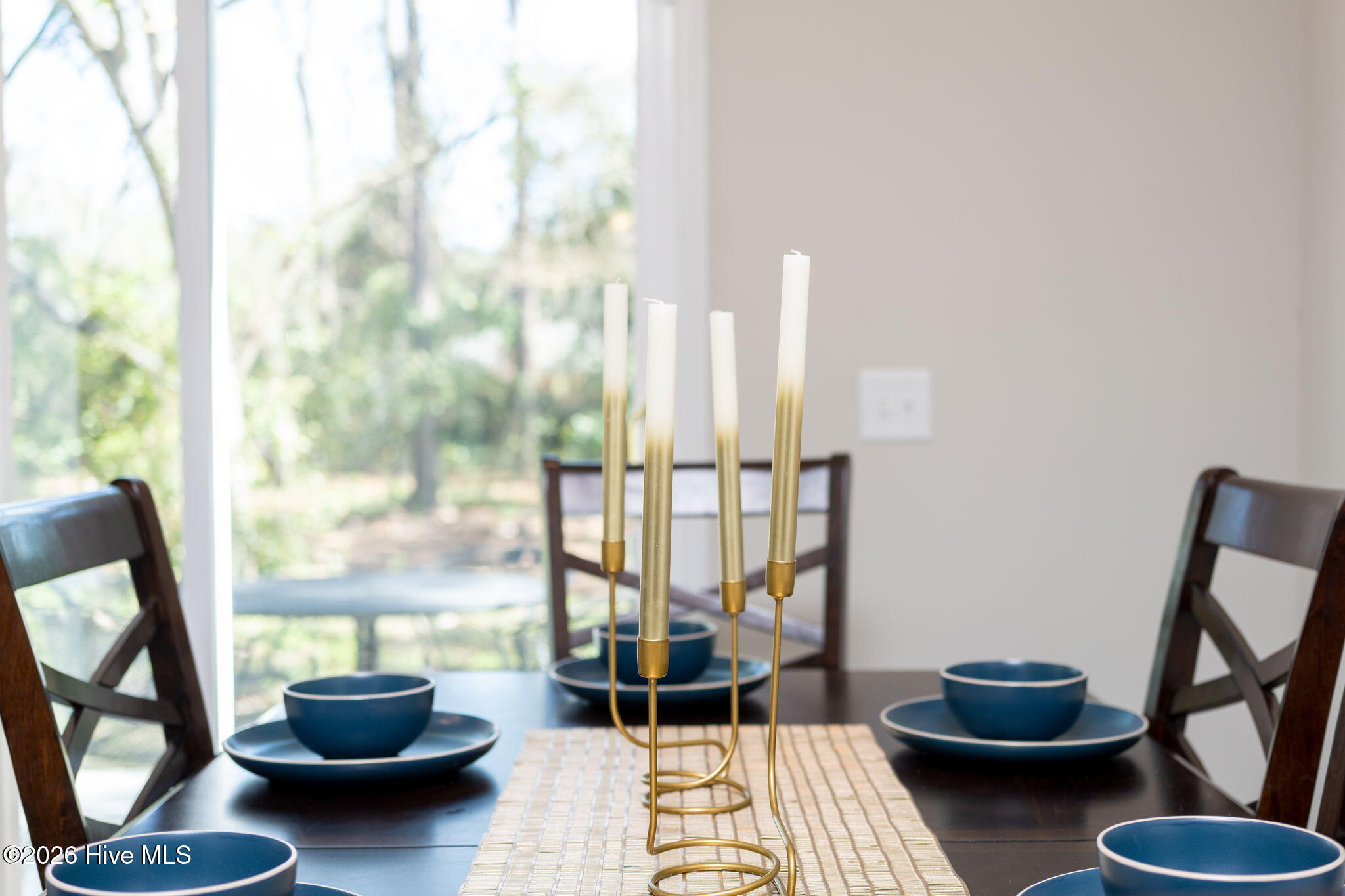 100559438 | Photo 11