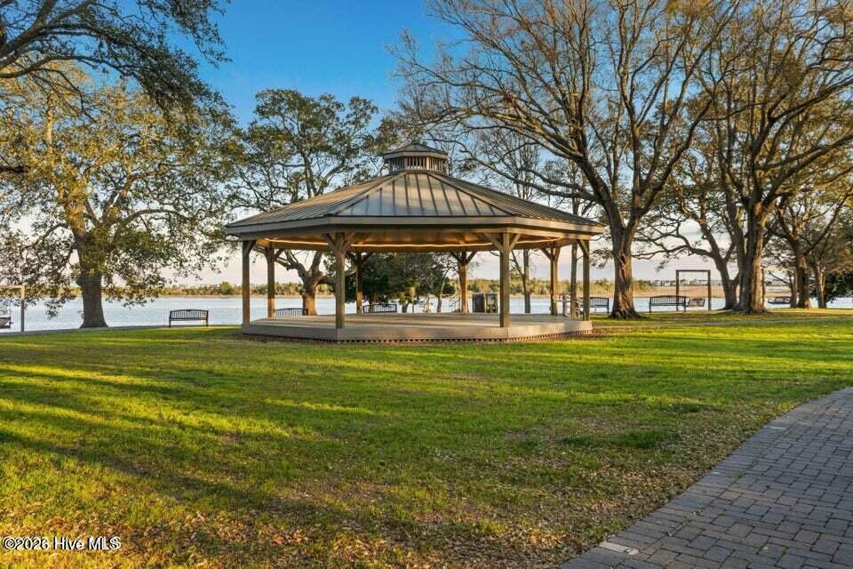 100547883 | Photo 47