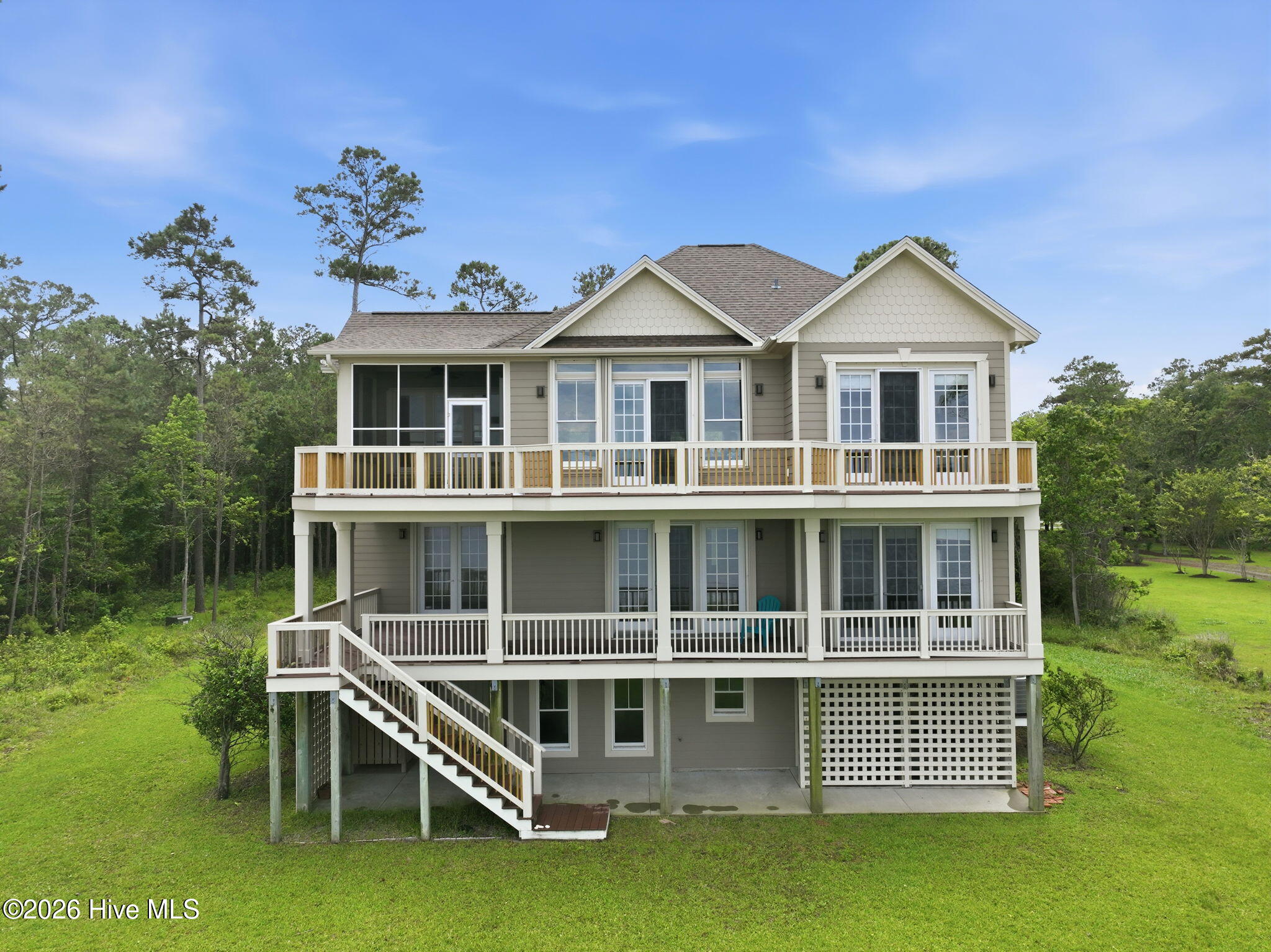 4-web-or-mls-486 Sandy Point Dr 004