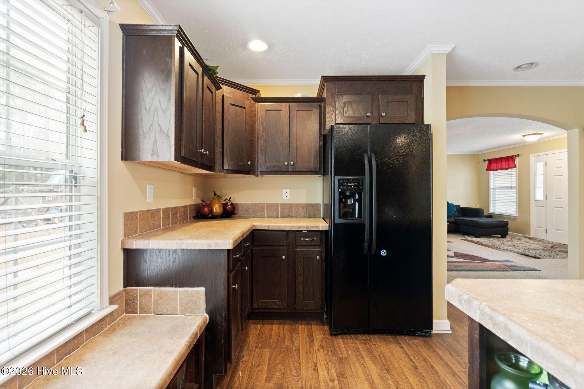 100558385 | Photo 23