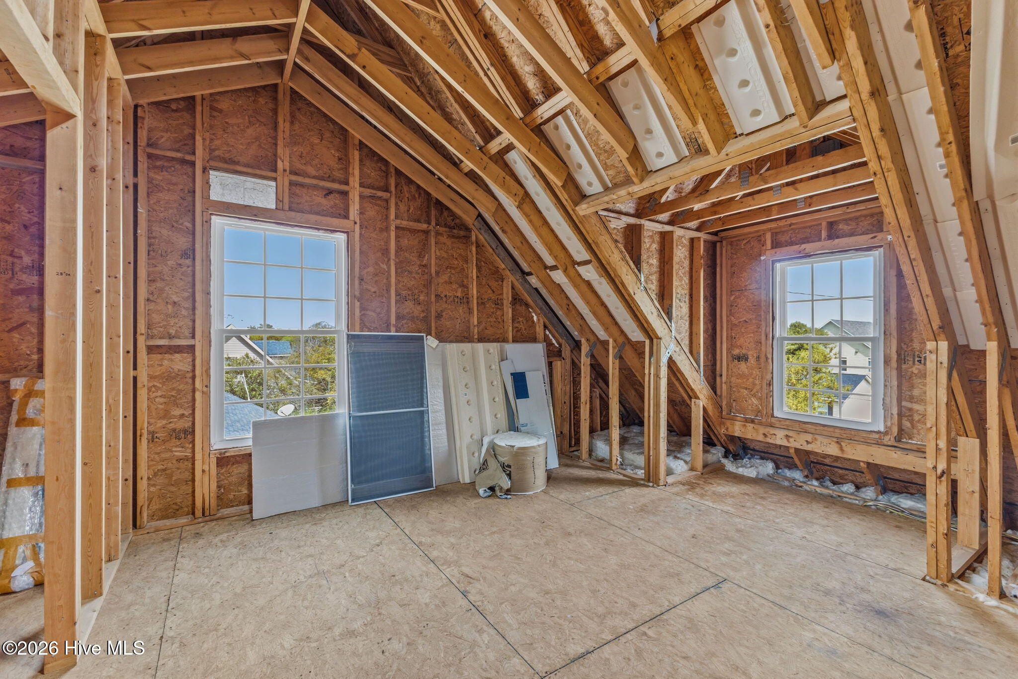 100564896 | Photo 19