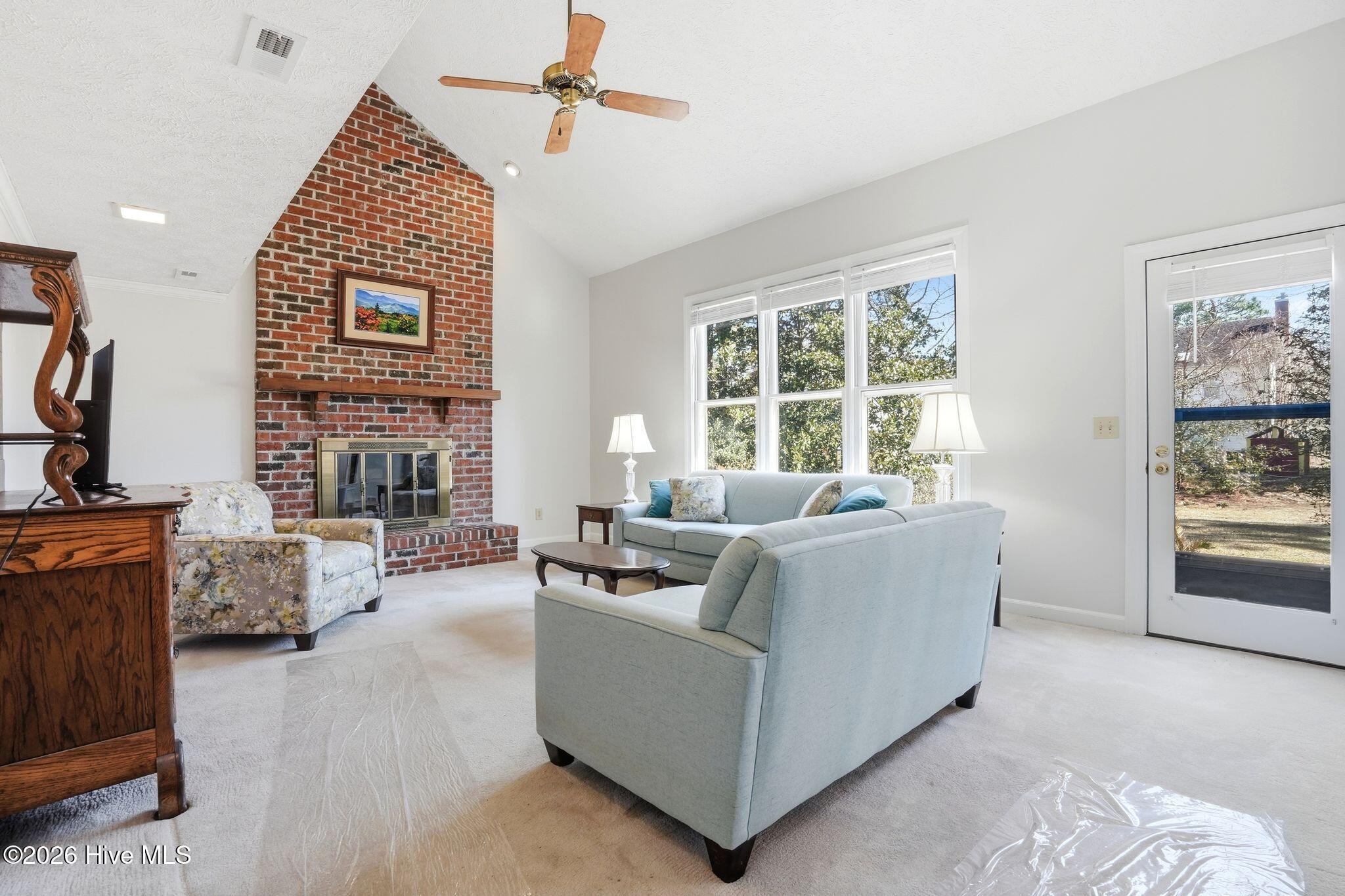 100556511 | Photo 28