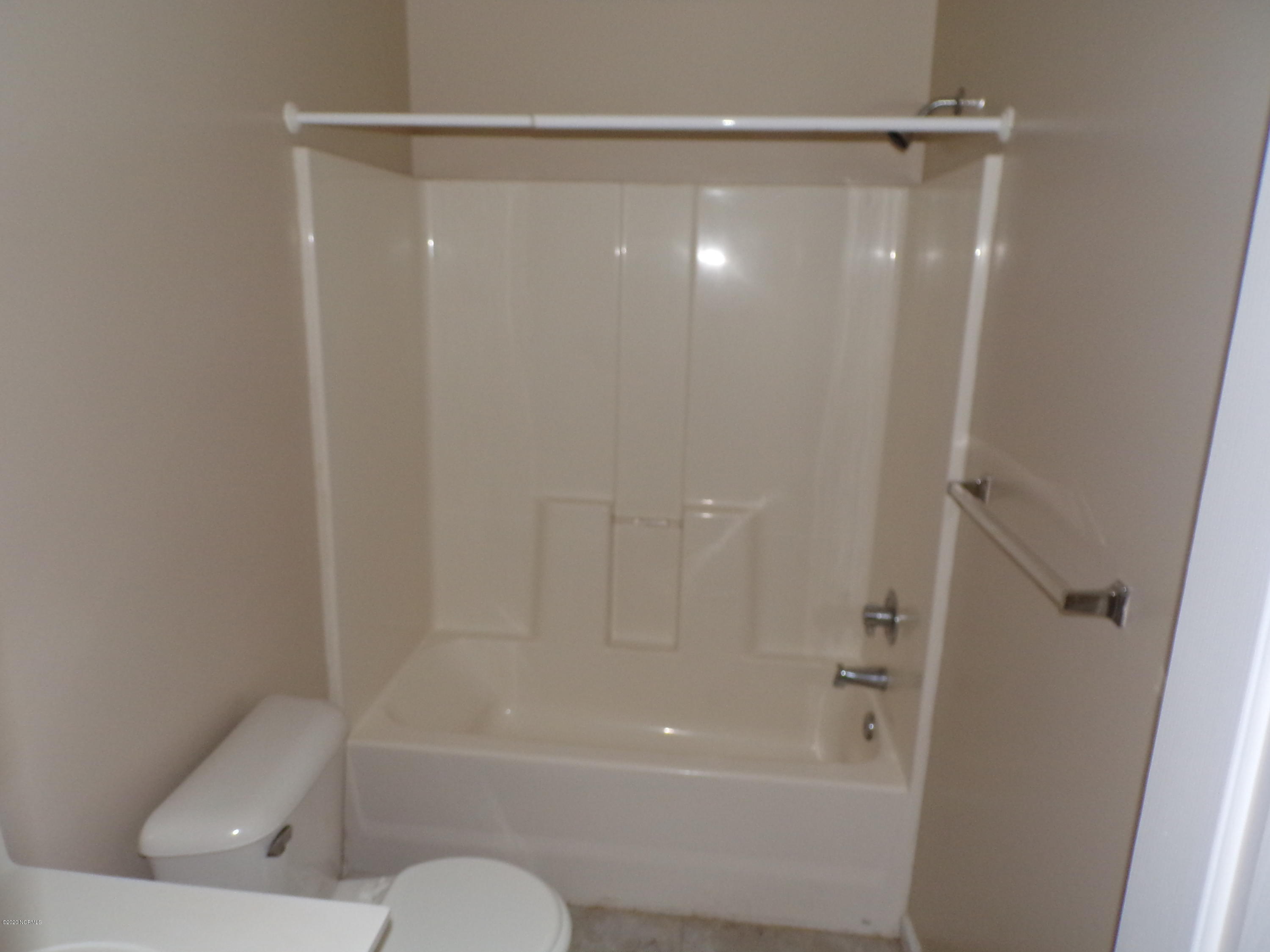 100556621 | Photo 23