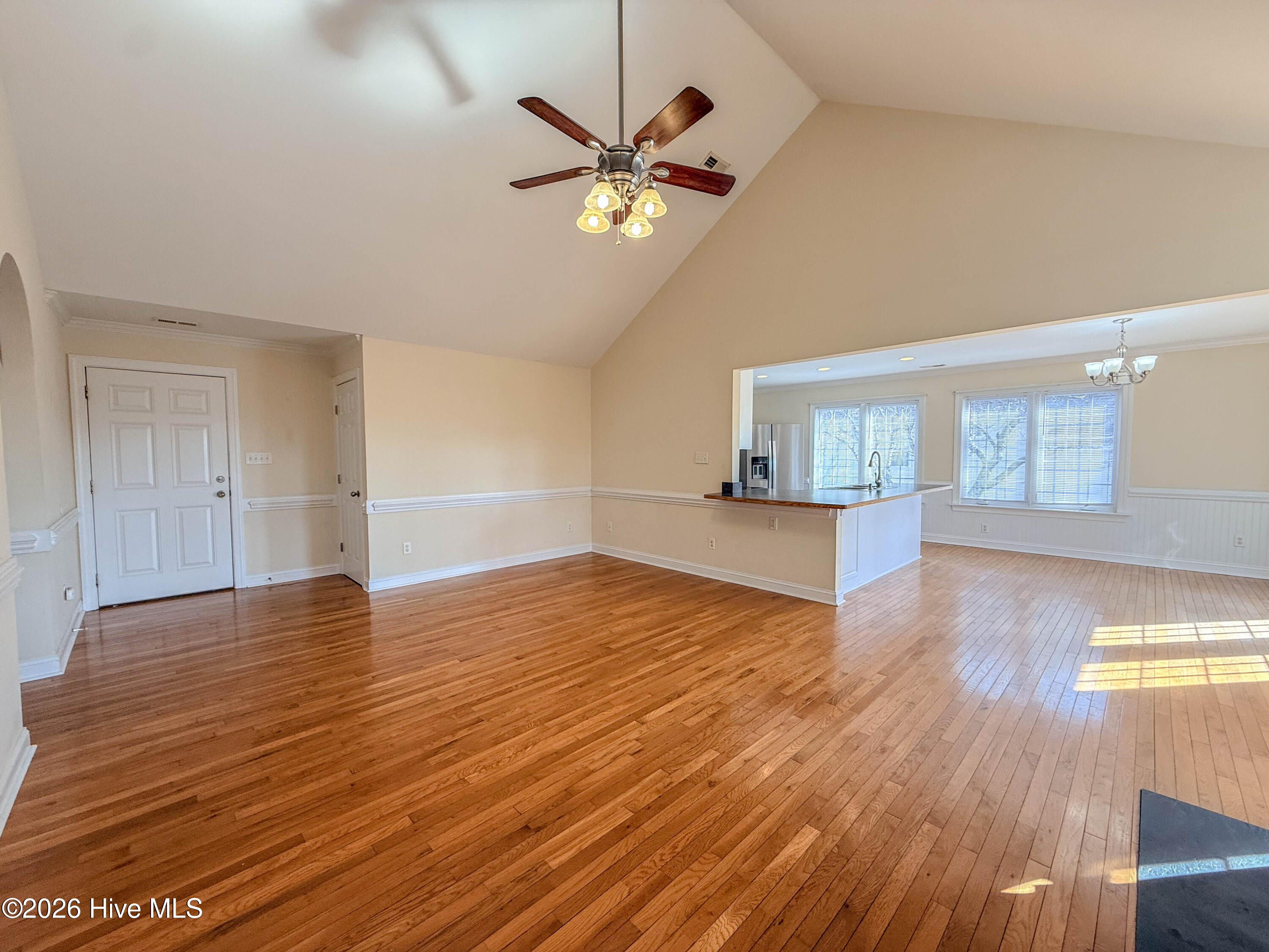 100554252 | Photo 13