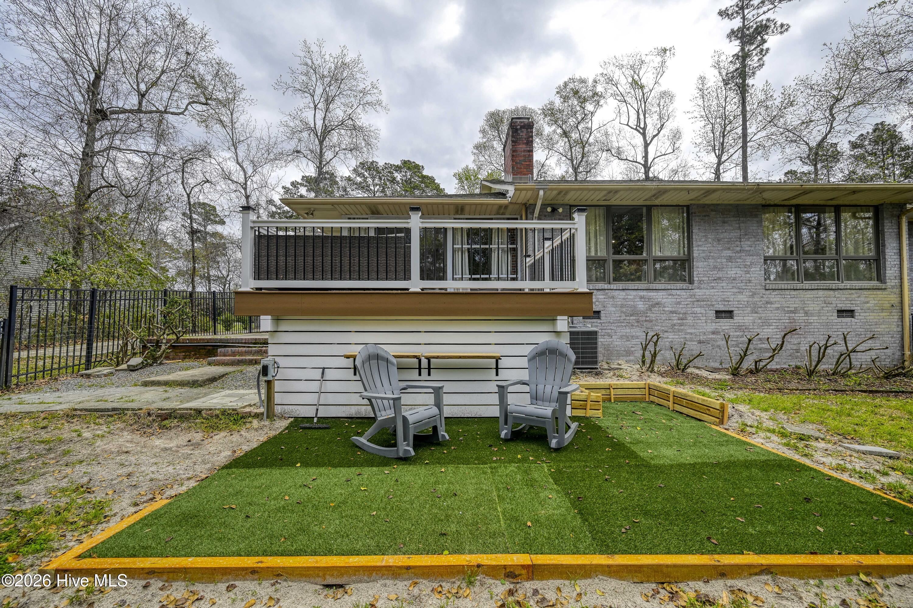 100562764 | Photo 29