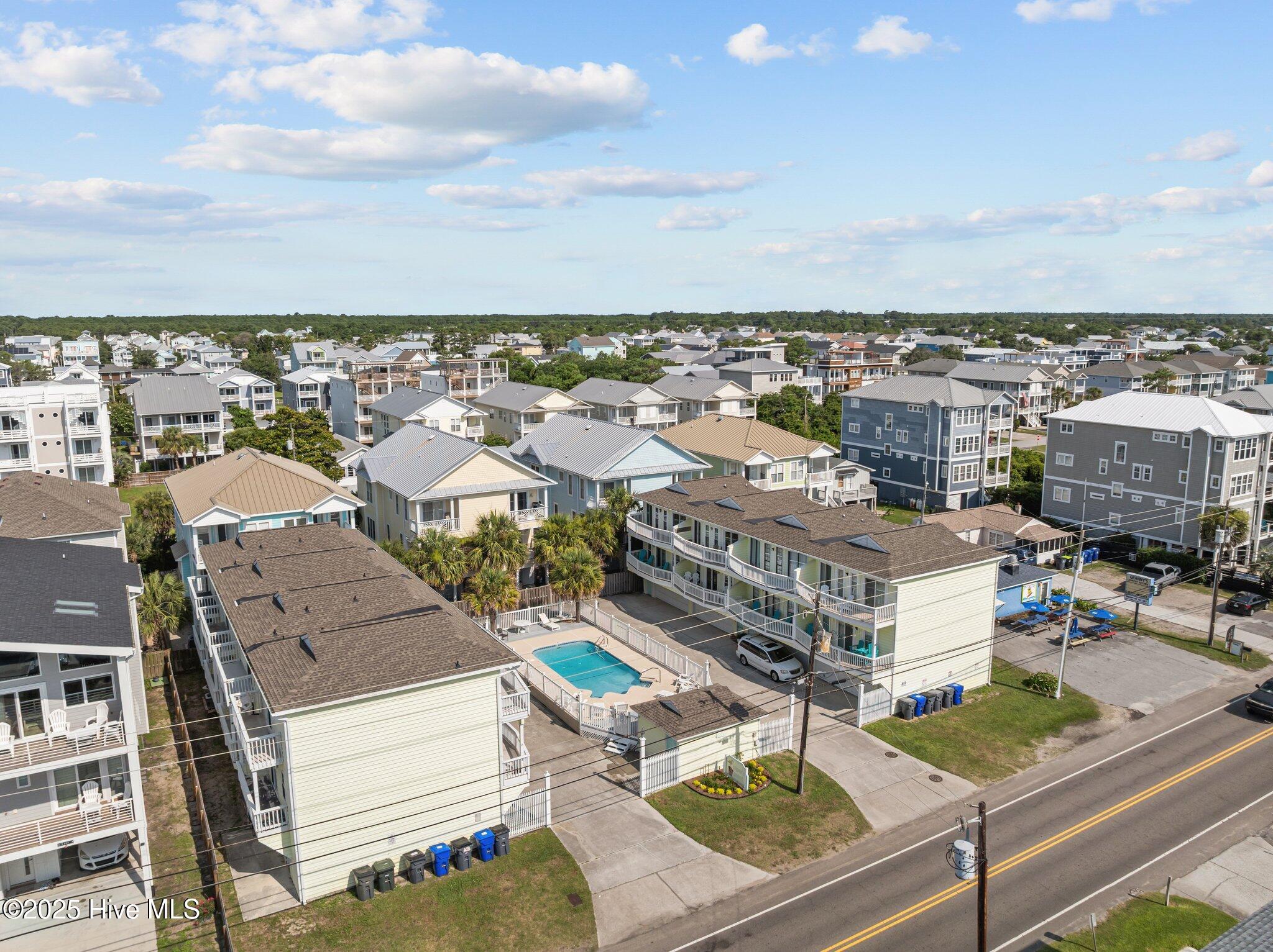 100518077 | Photo 41