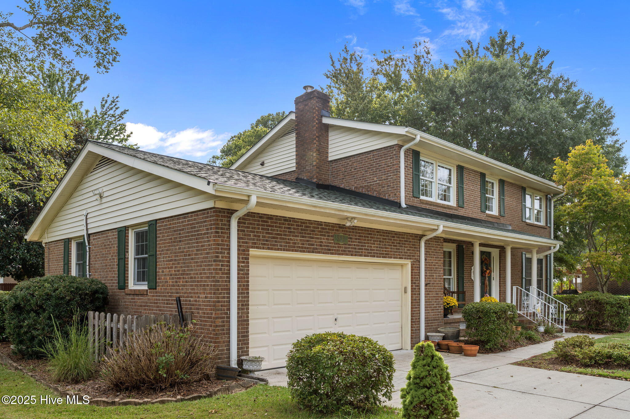521 University Drive, Jacksonville, NC 28546 – photo 3: 2-web-or-mls-02