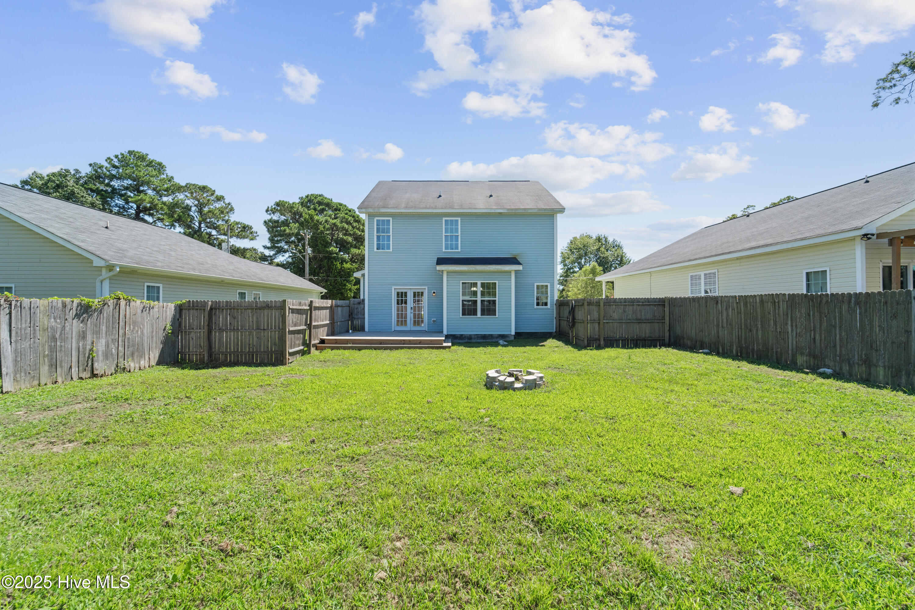 100529060 | Photo 13