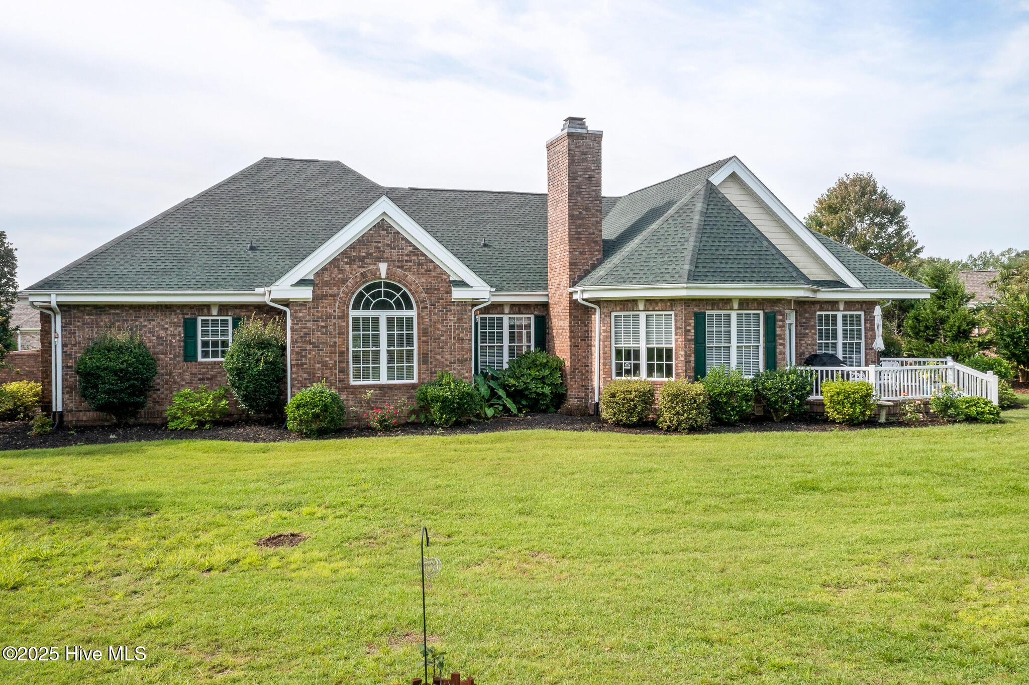 100528098 | Photo 40