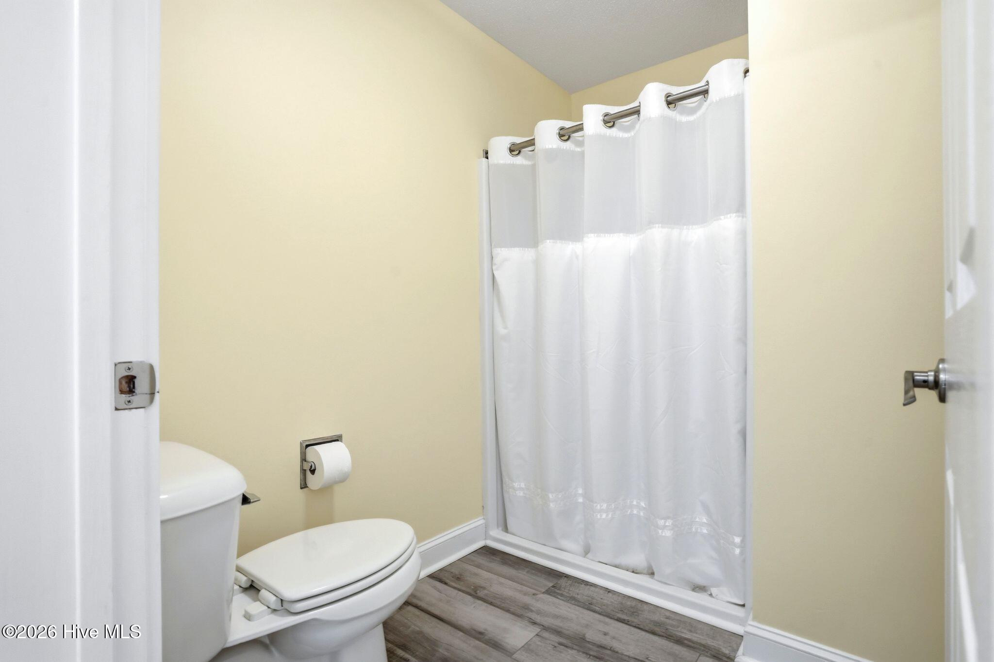 100564188 | Photo 19