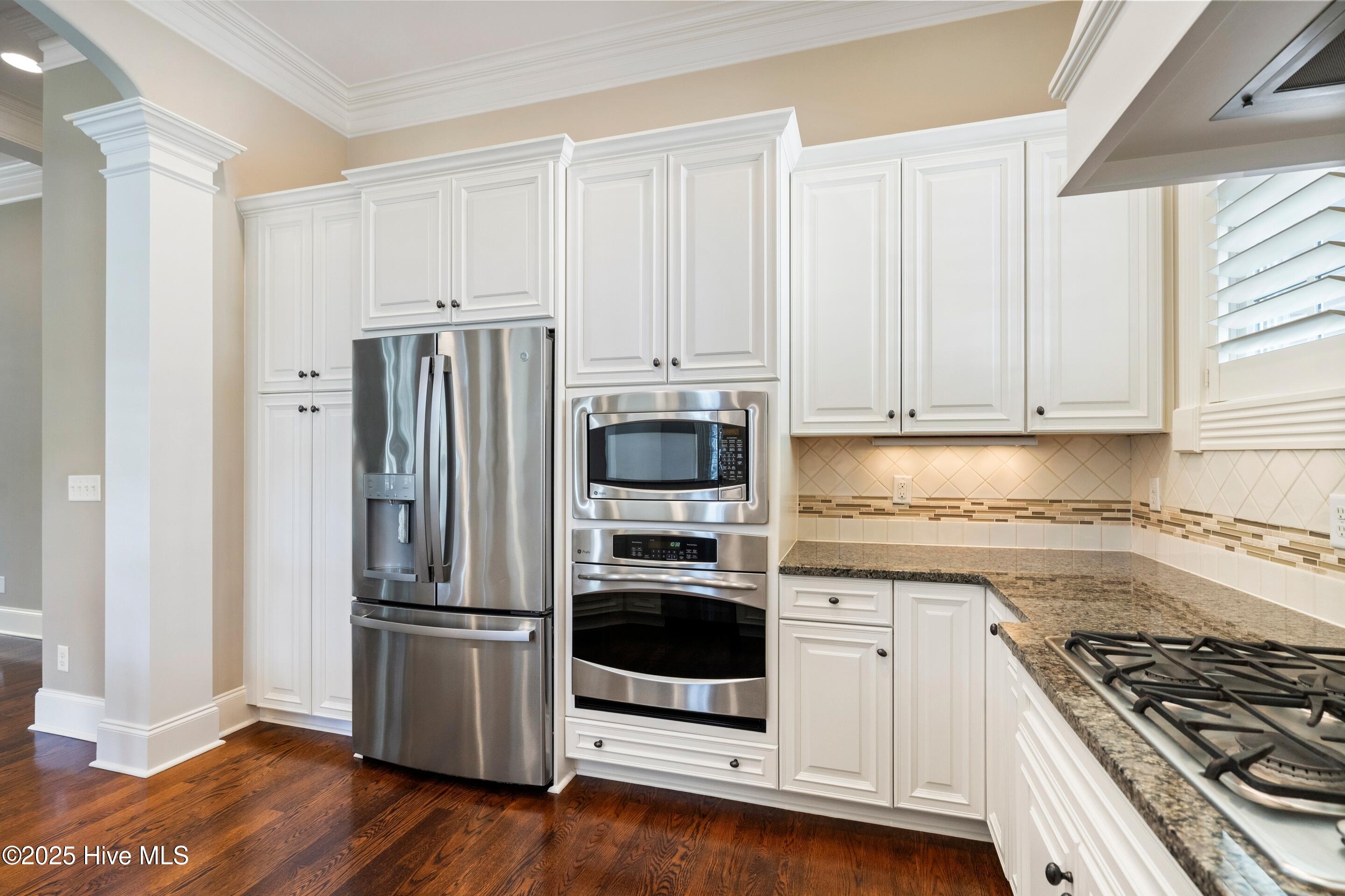 100537551 | Photo 15