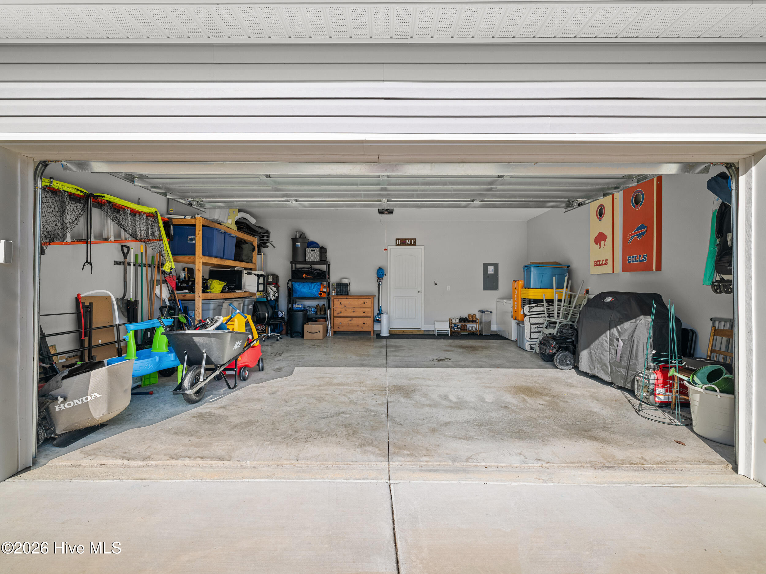 100553436 | Photo 55