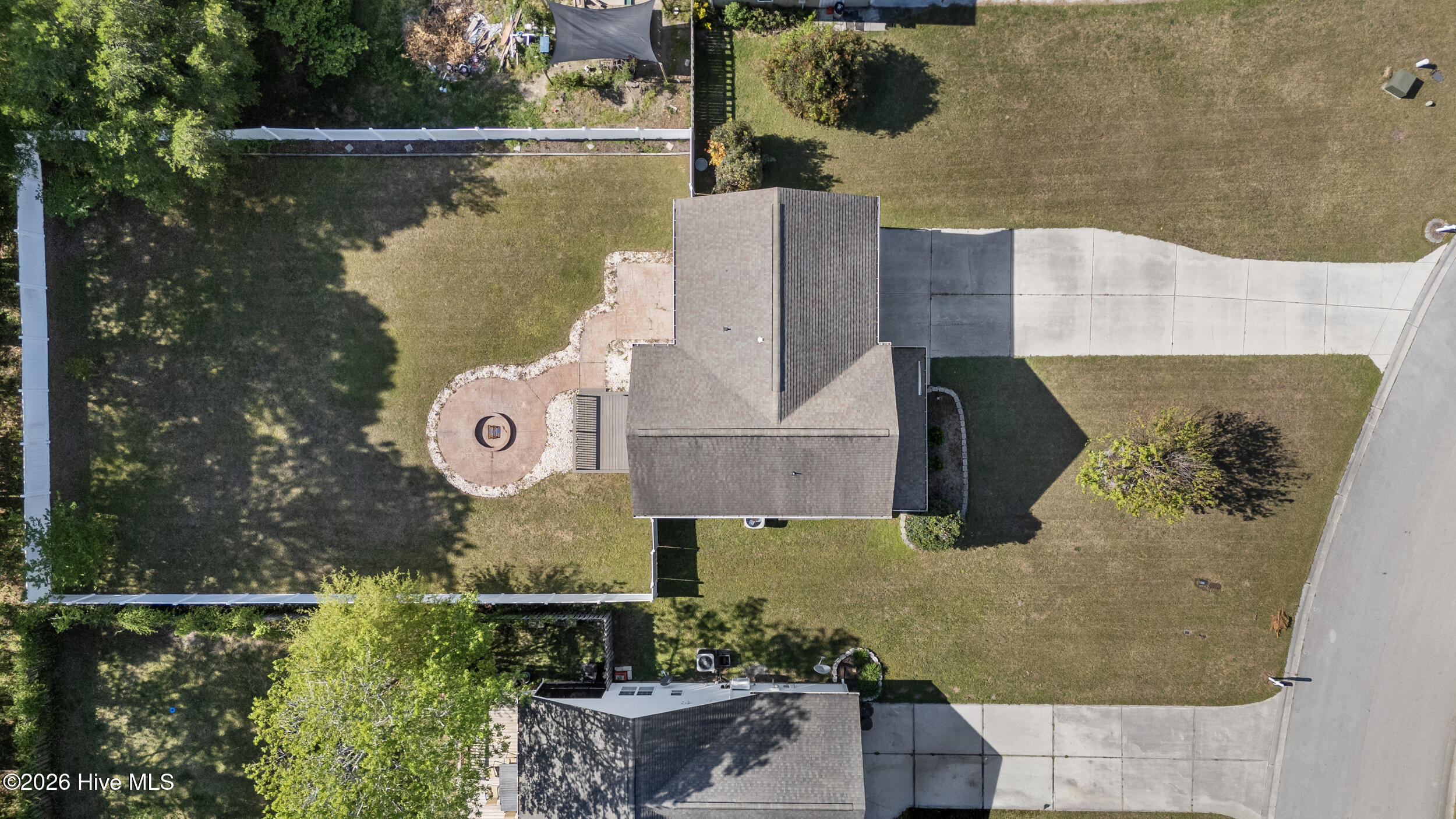 211 Wedgefield Circle,Maple Hill