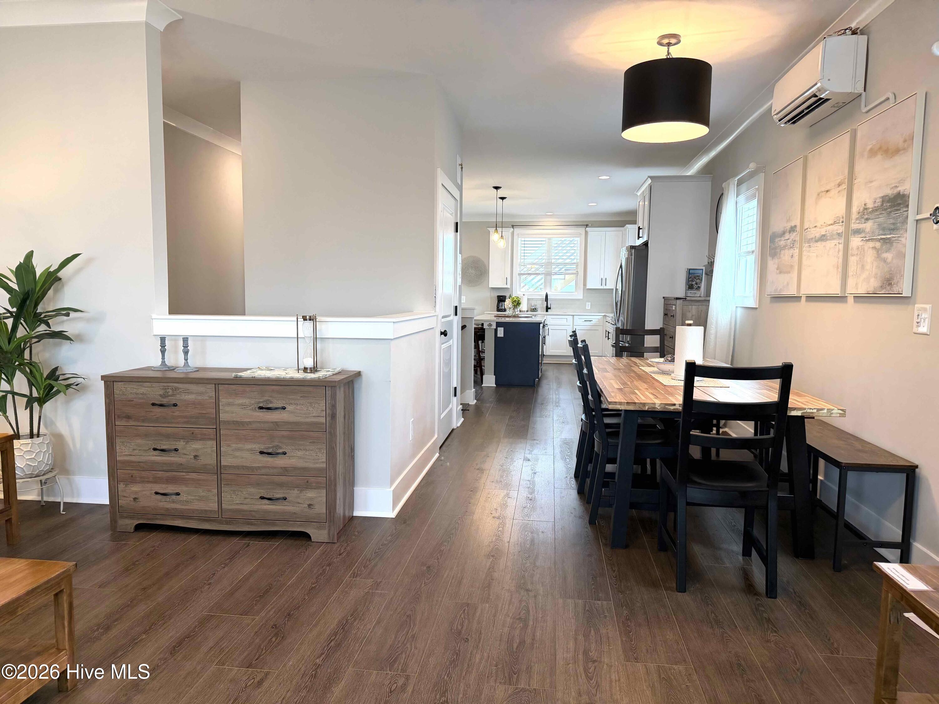 100559926 | Photo 25