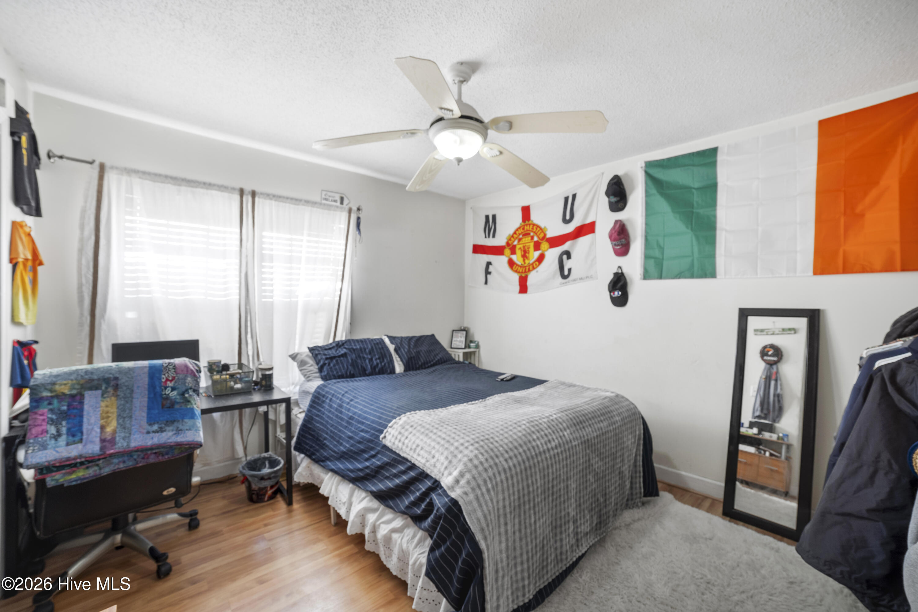 100541663 | Photo 27