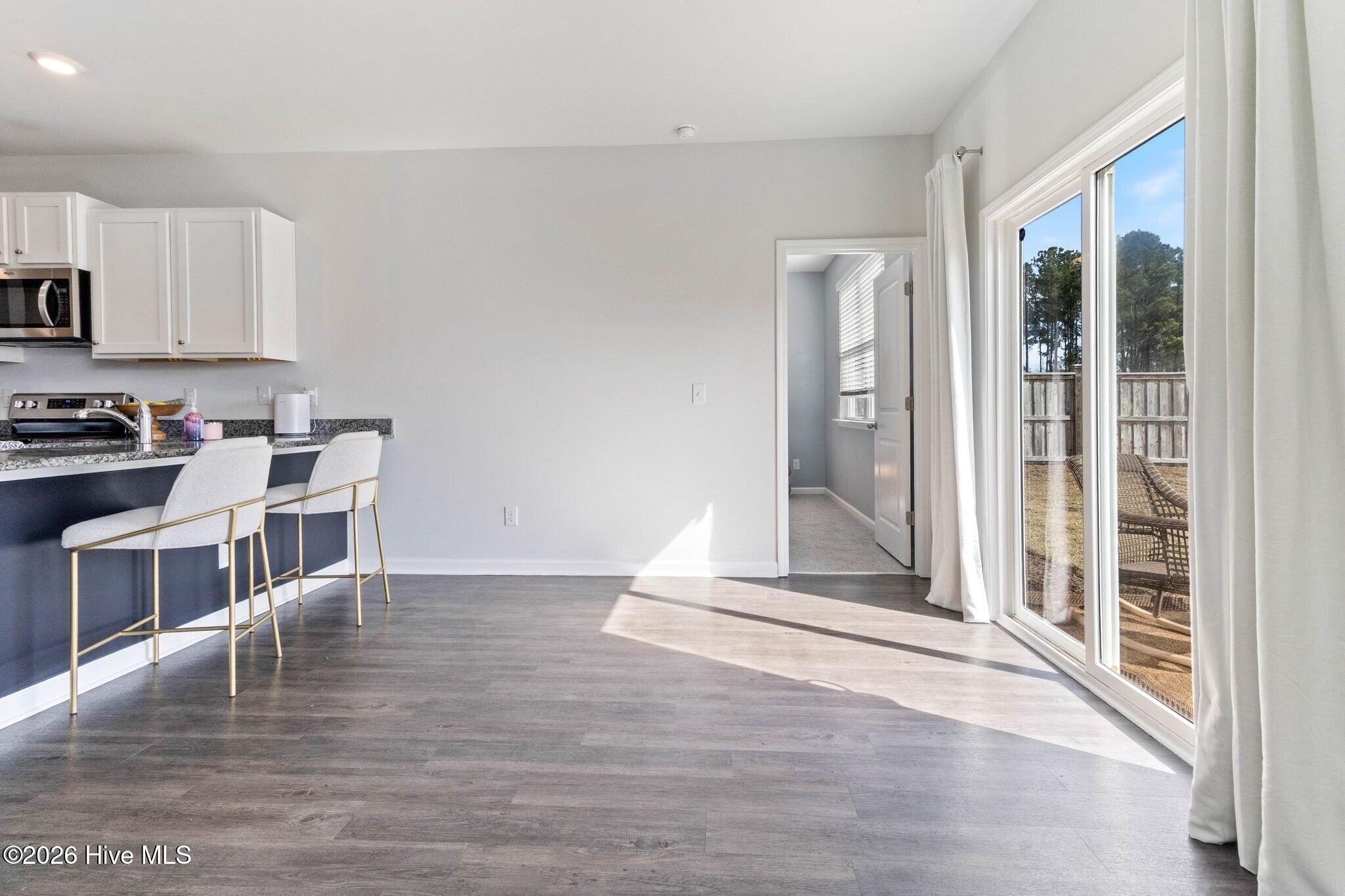 100556096 | Photo 14