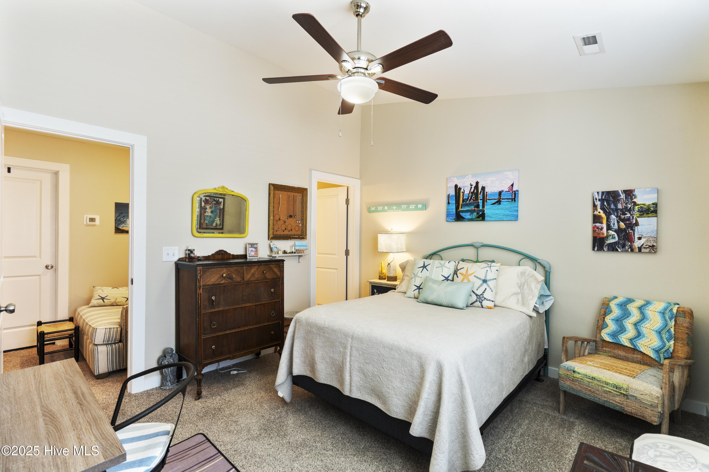 100505761 | Photo 43