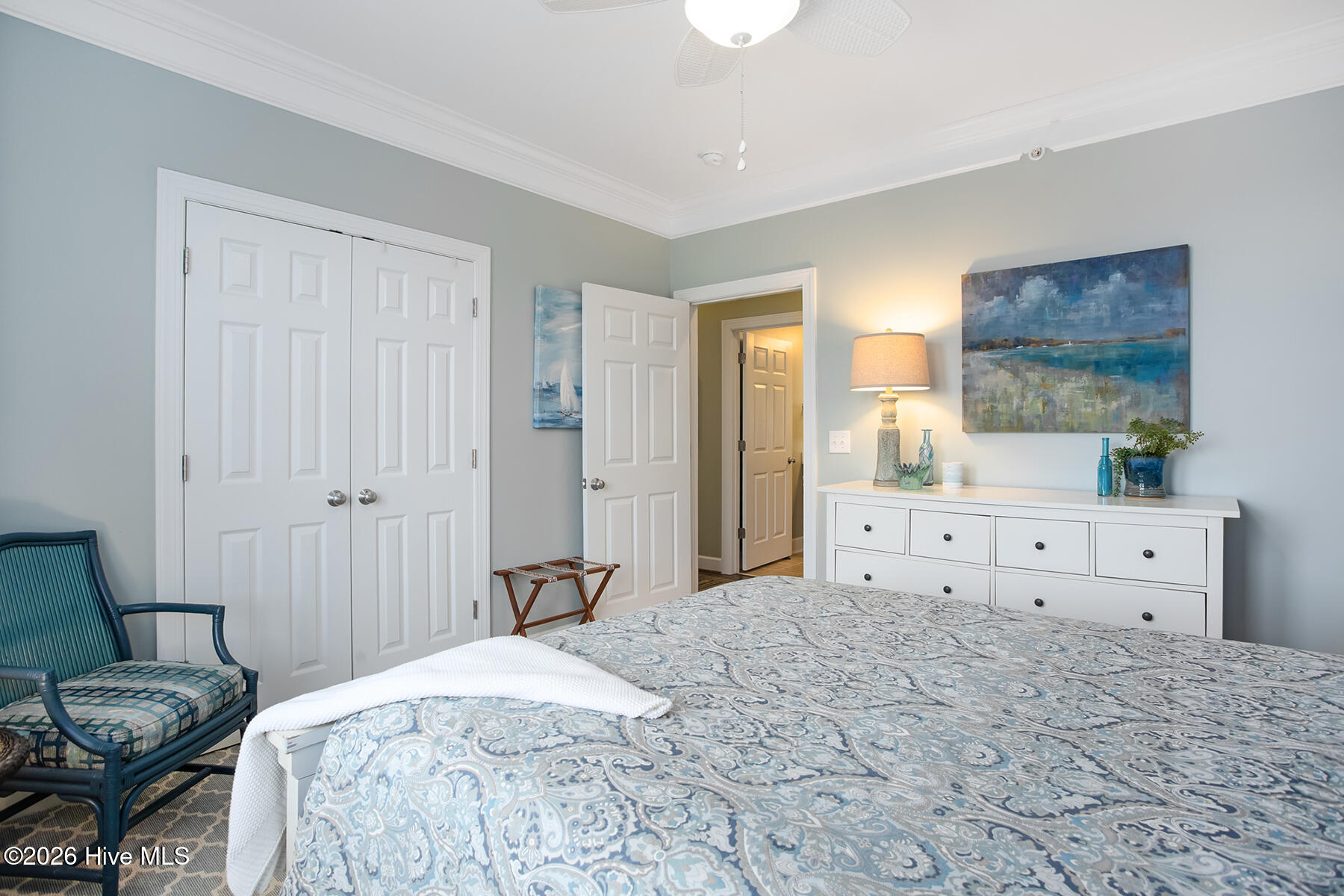 100563868 | Photo 17