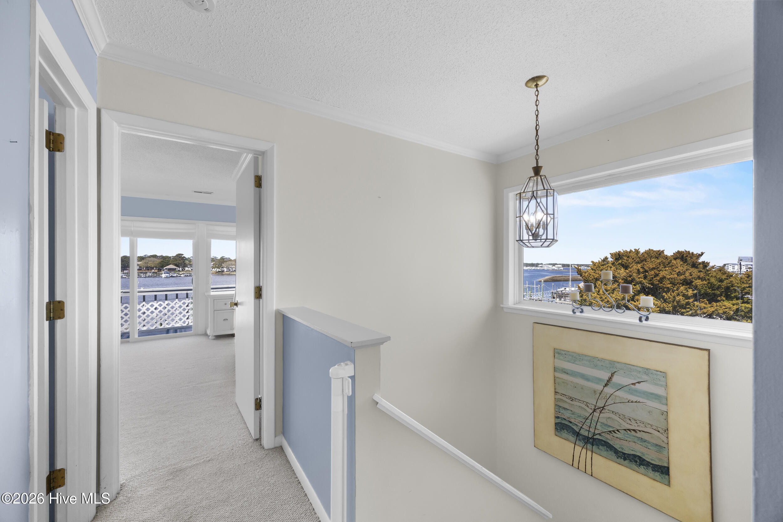 100559474 | Photo 48