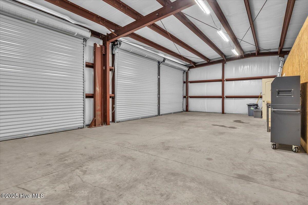 100568309 | Photo 17