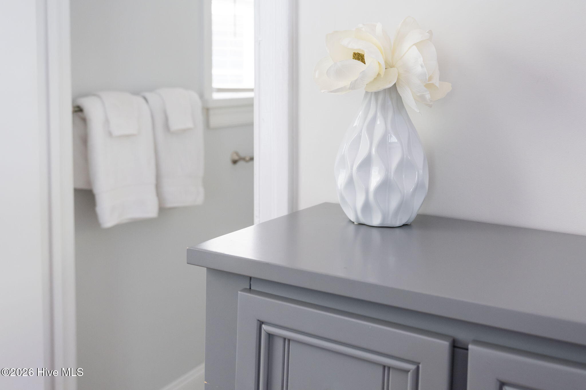 100566182 | Photo 28