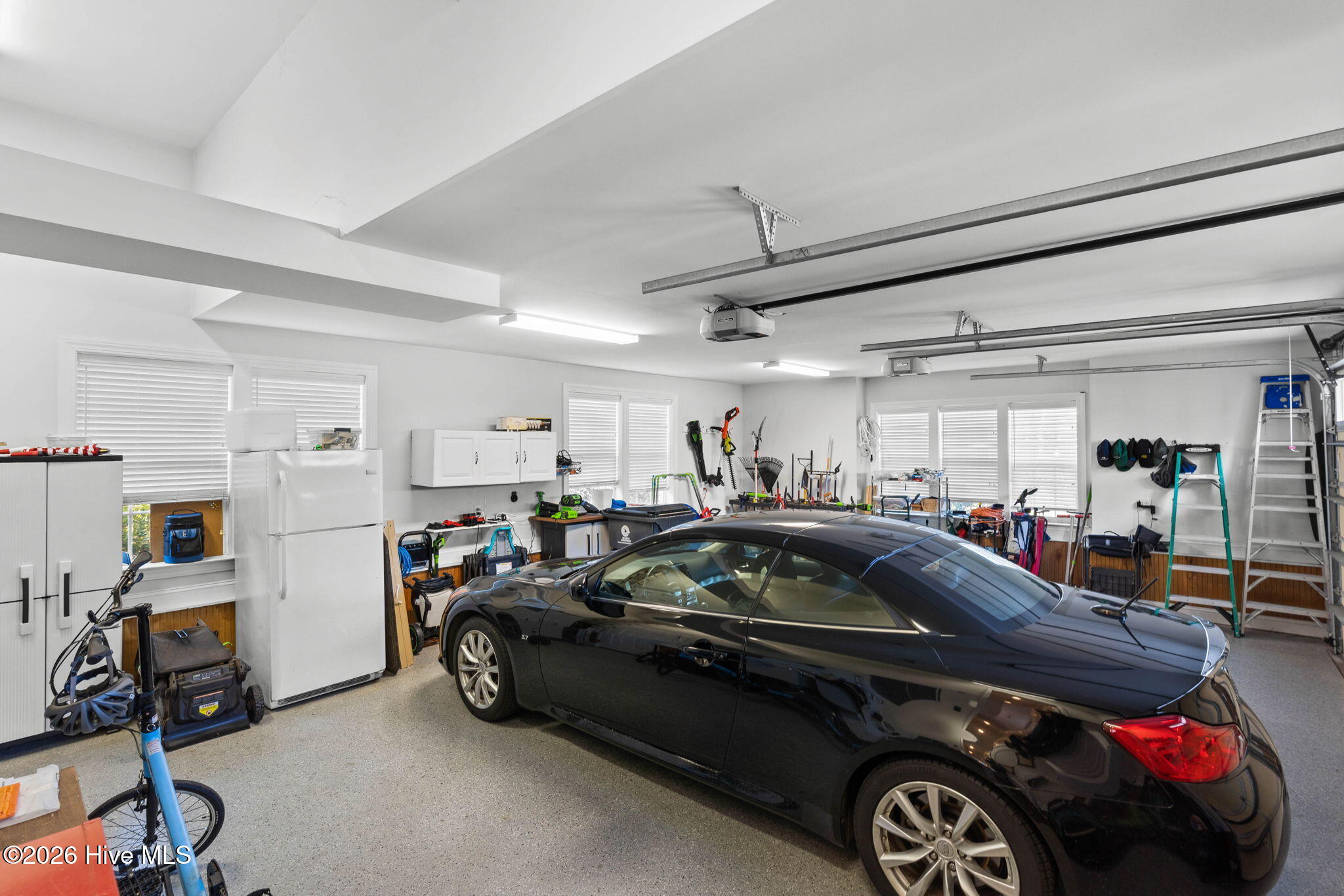 100553770 | Photo 48