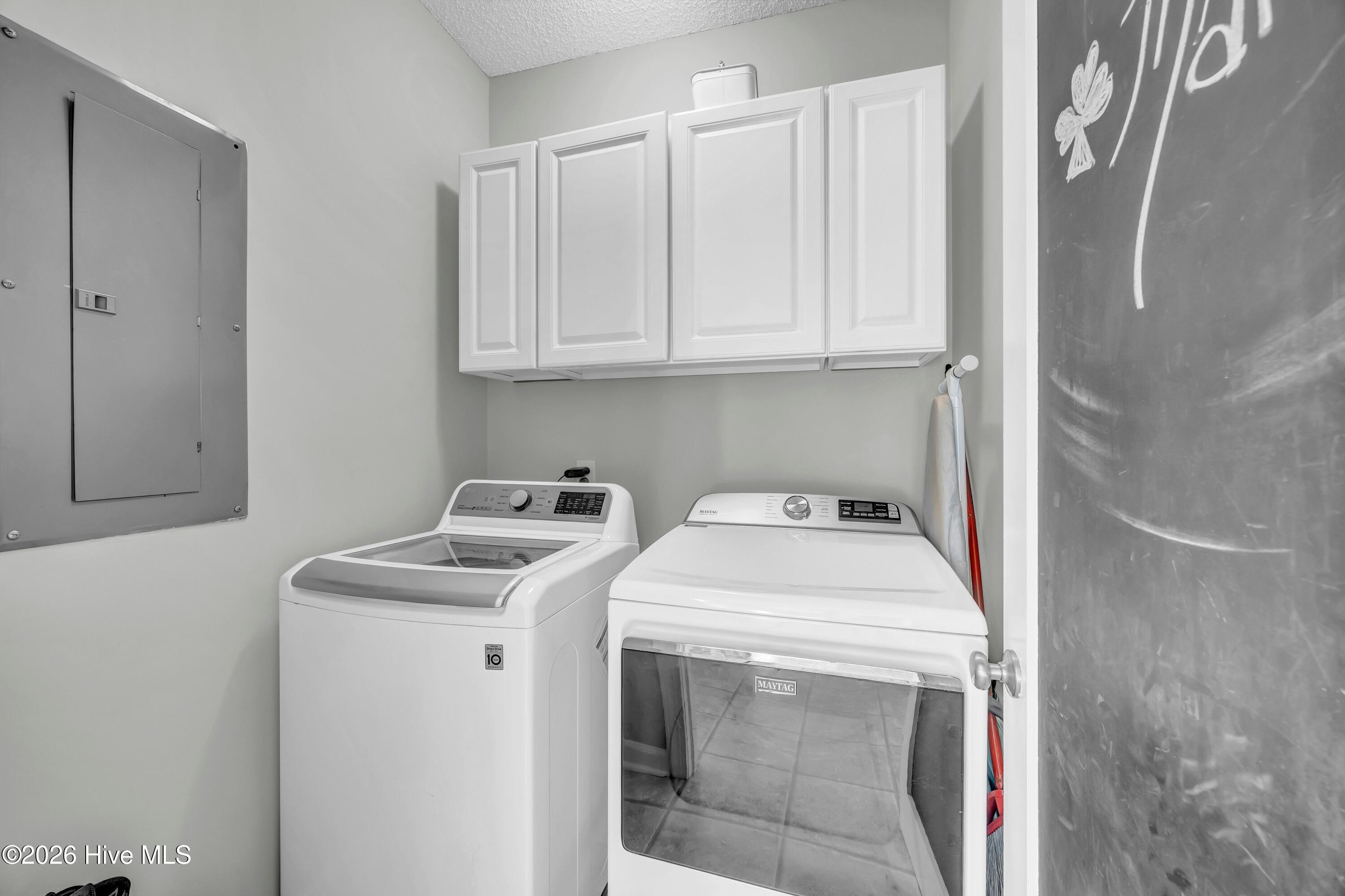 100561567 | Photo 26