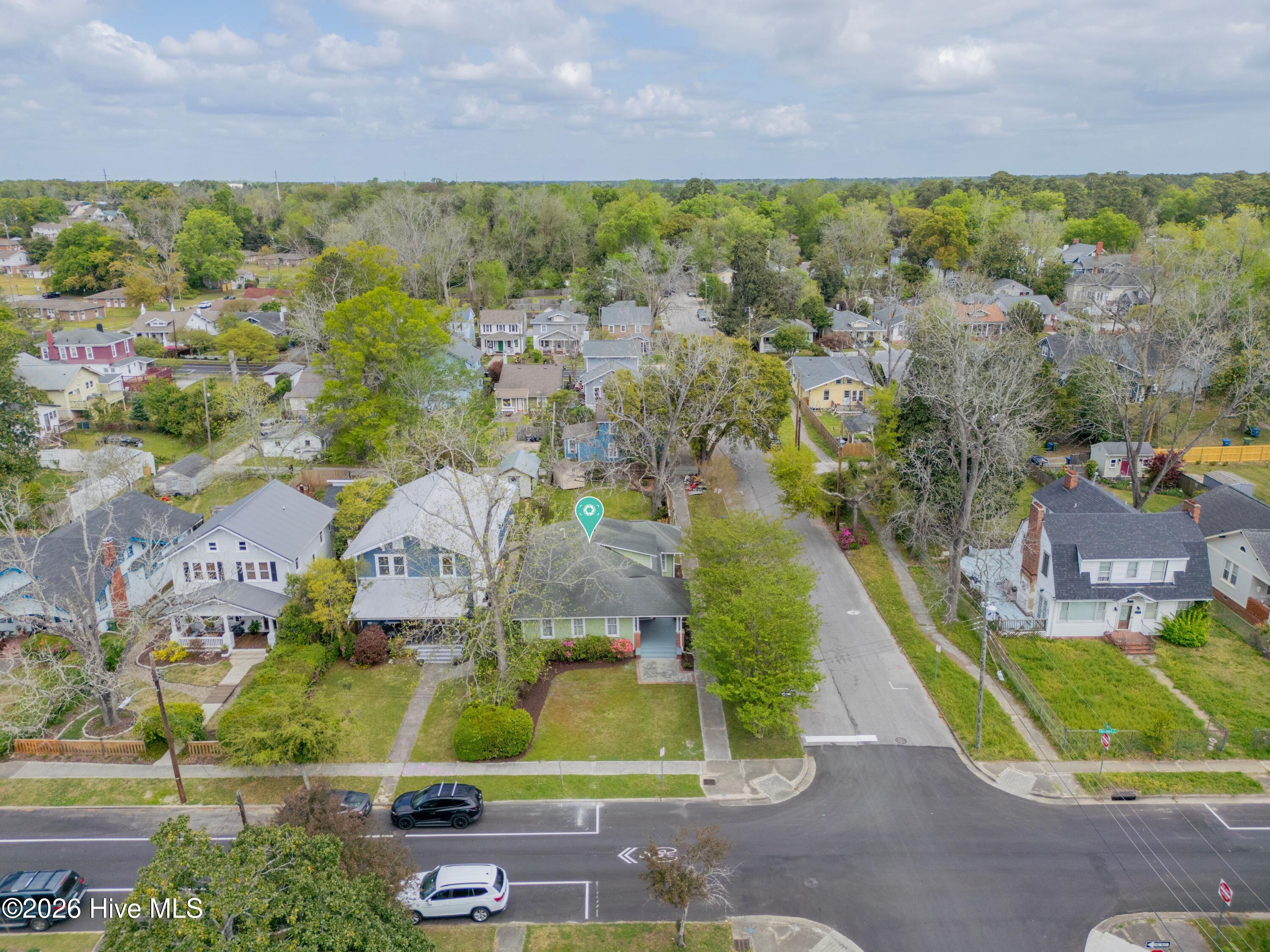 100565341 | Photo 29