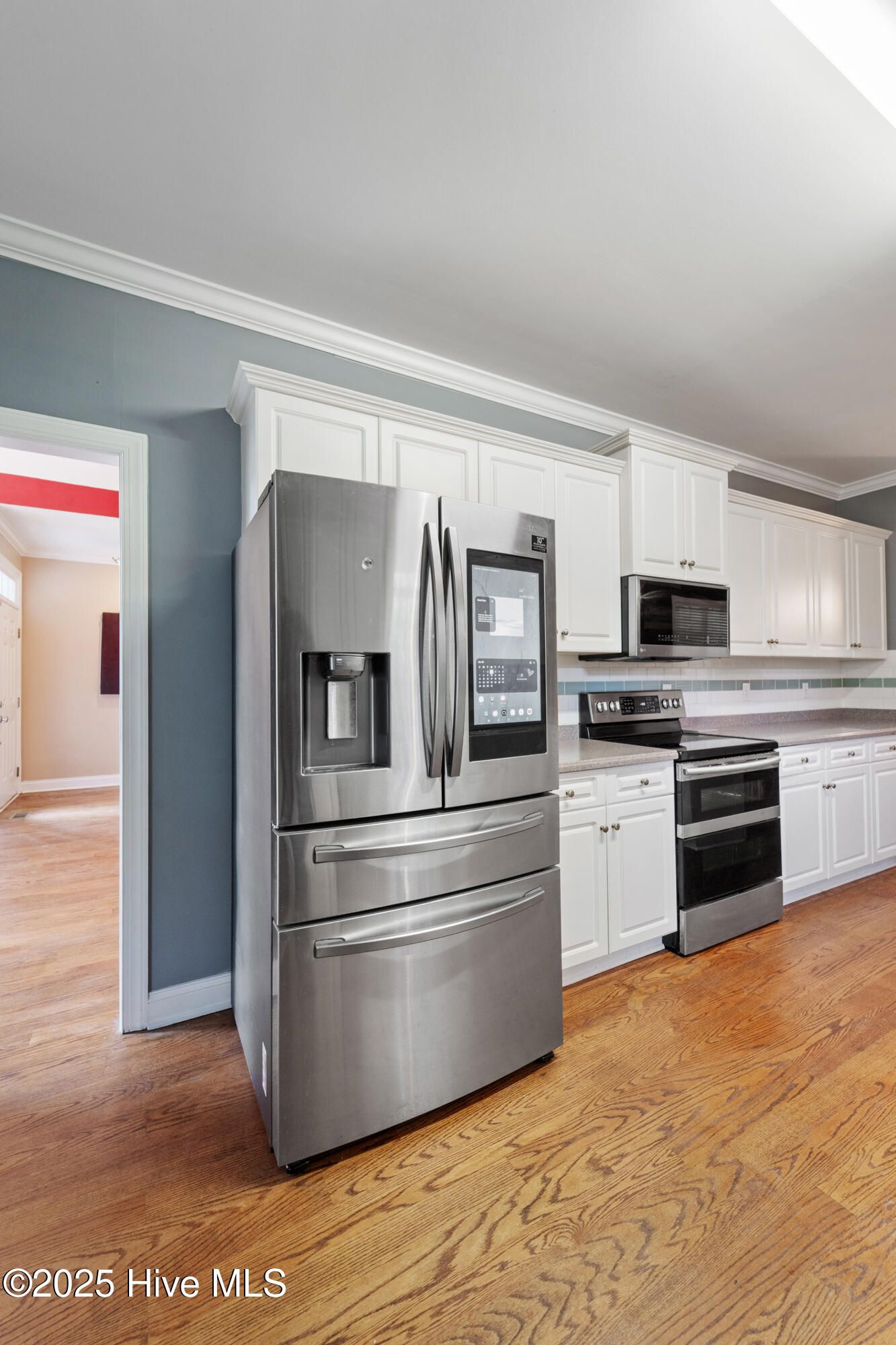 100544127 | Photo 21